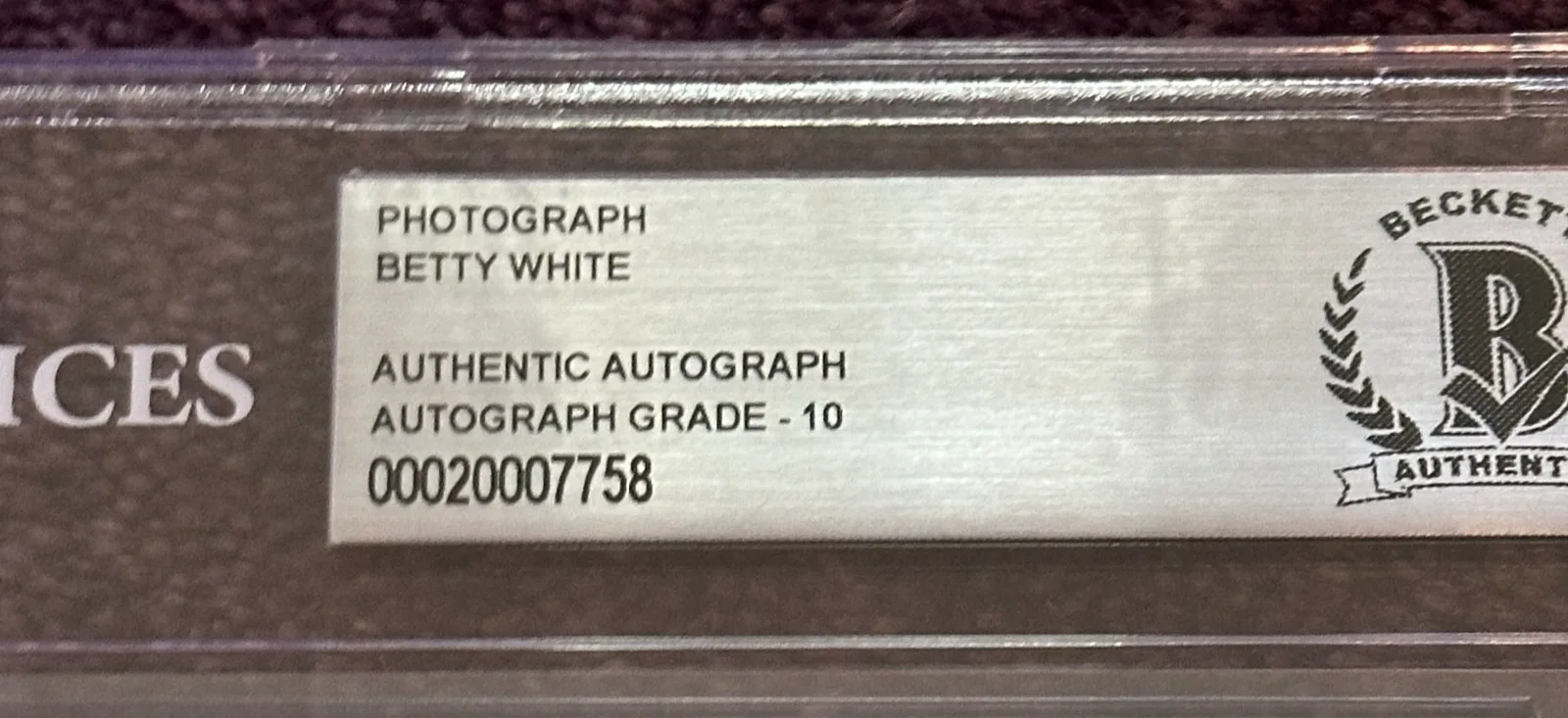 BETTY WHITE — BETTY WHITE Signed 8 X 10 PHOTO Beckett Encapsulated AUTO 10, image 3