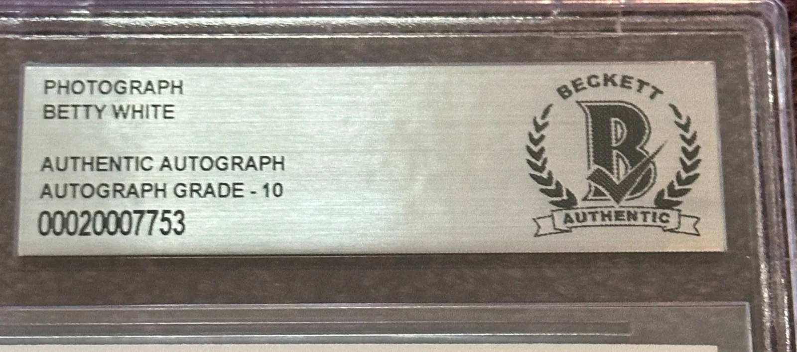 BETTY WHITE — BETTY WHITE Signed 8 X 10 PHOTO Beckett (BAS) Encapsulated AUTO 10, image 3
