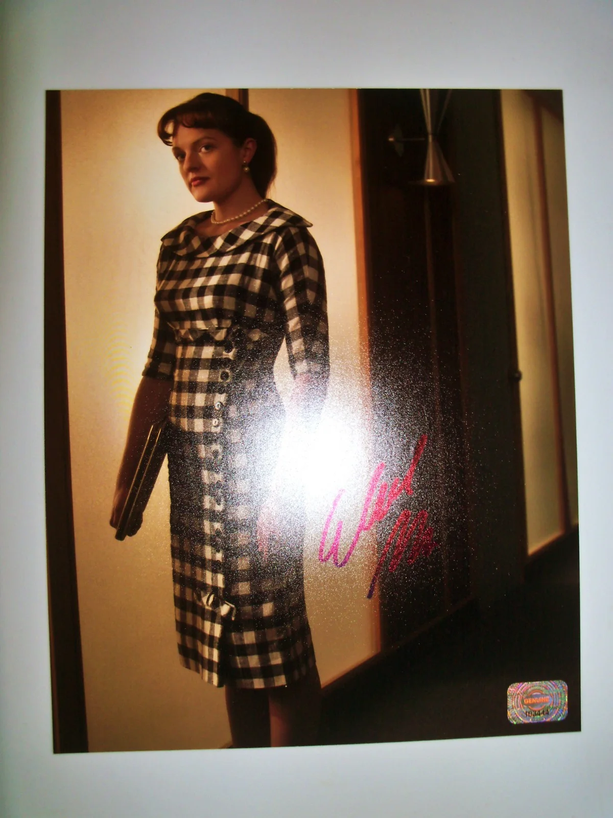 Elizabeth Moss — ELIZABETH MOSS Signed Autographed 8X10 Photo W/ Hologram/Serial #, изображение 2