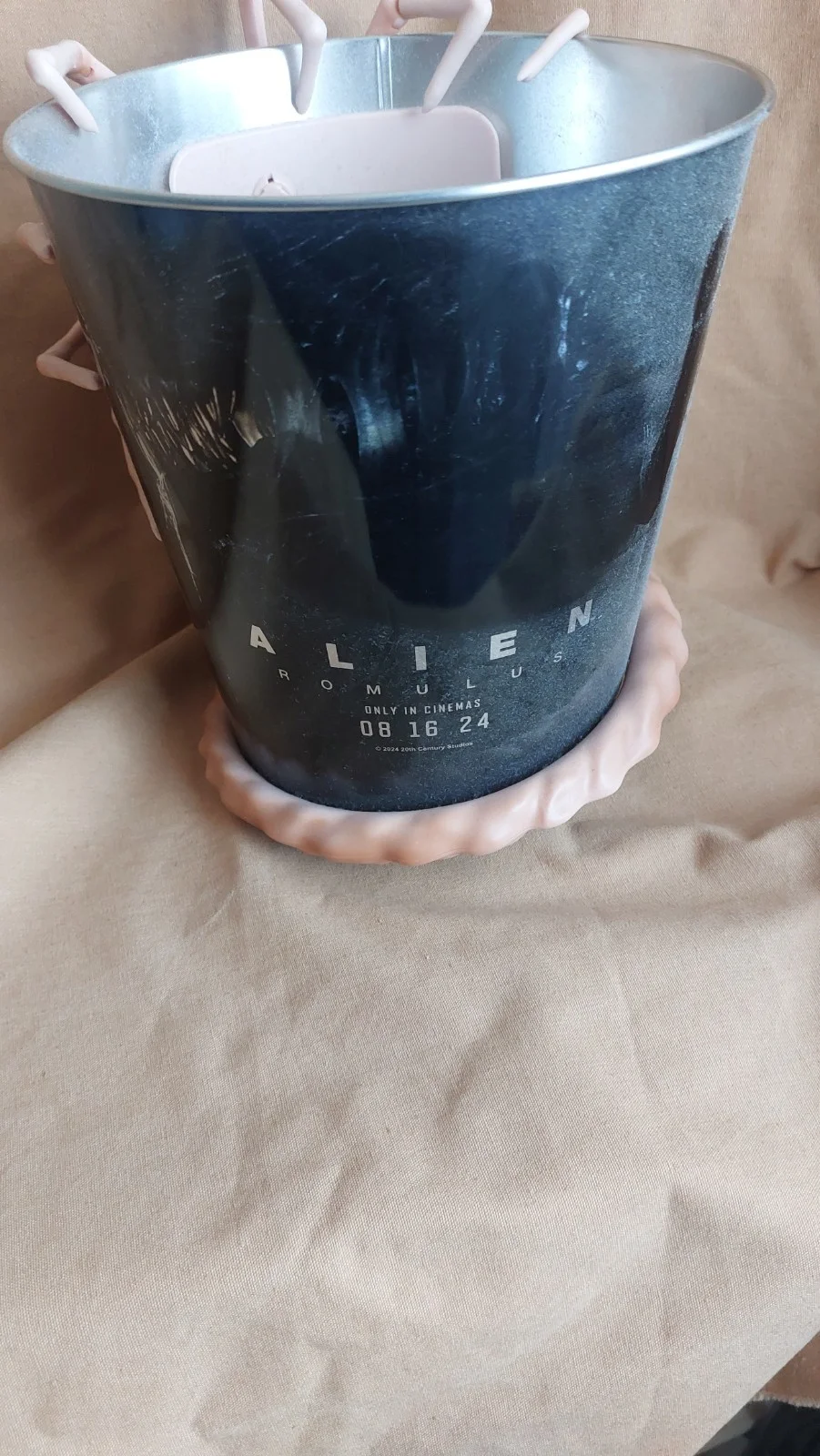 ALIEN Romulus Facehugger Popcorn Bucket Odeon Exclusive, image 4