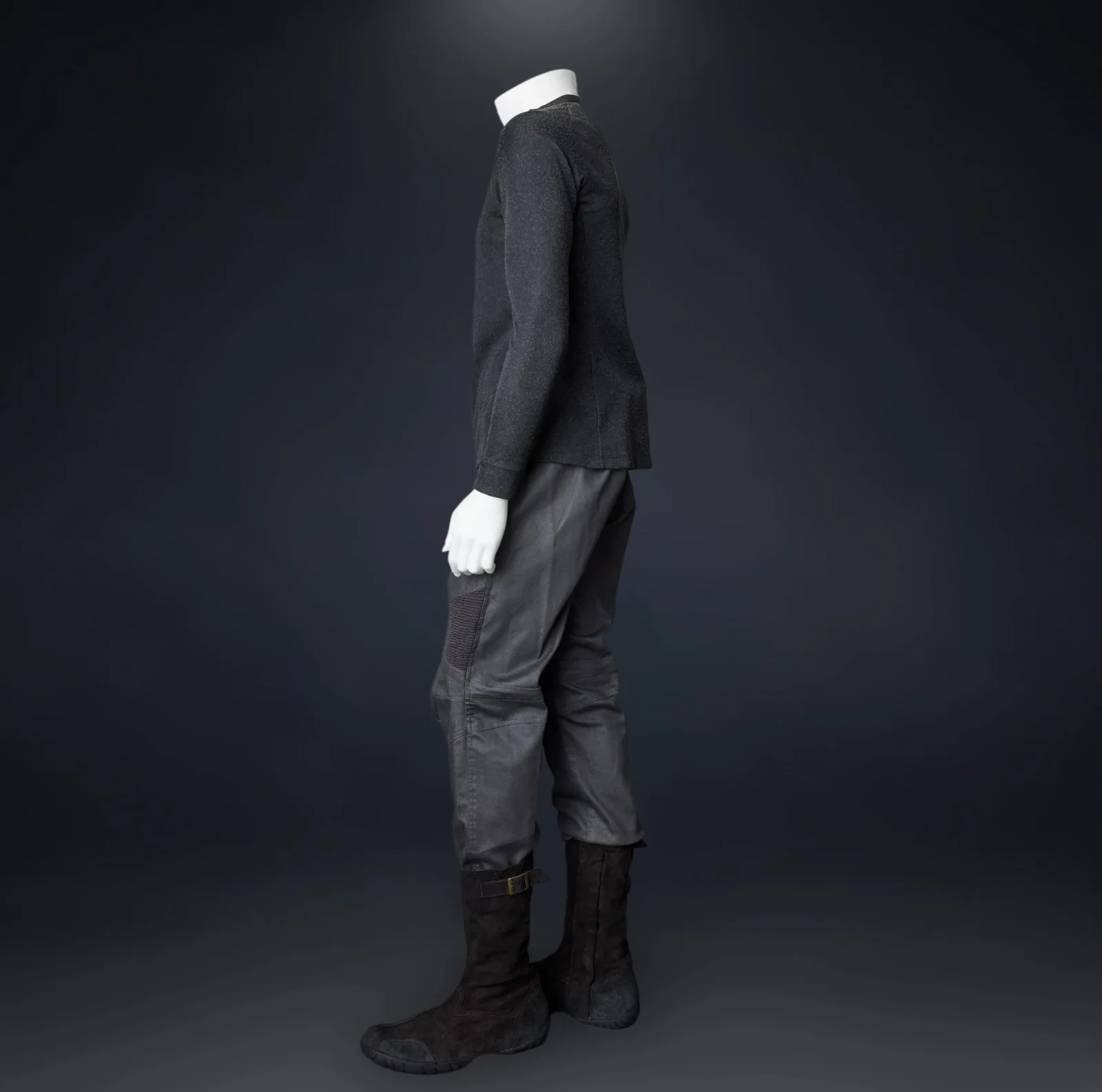 Star Trek Into Darkness (2013) - Captain Kirk's Starfleet Uniform, image 4