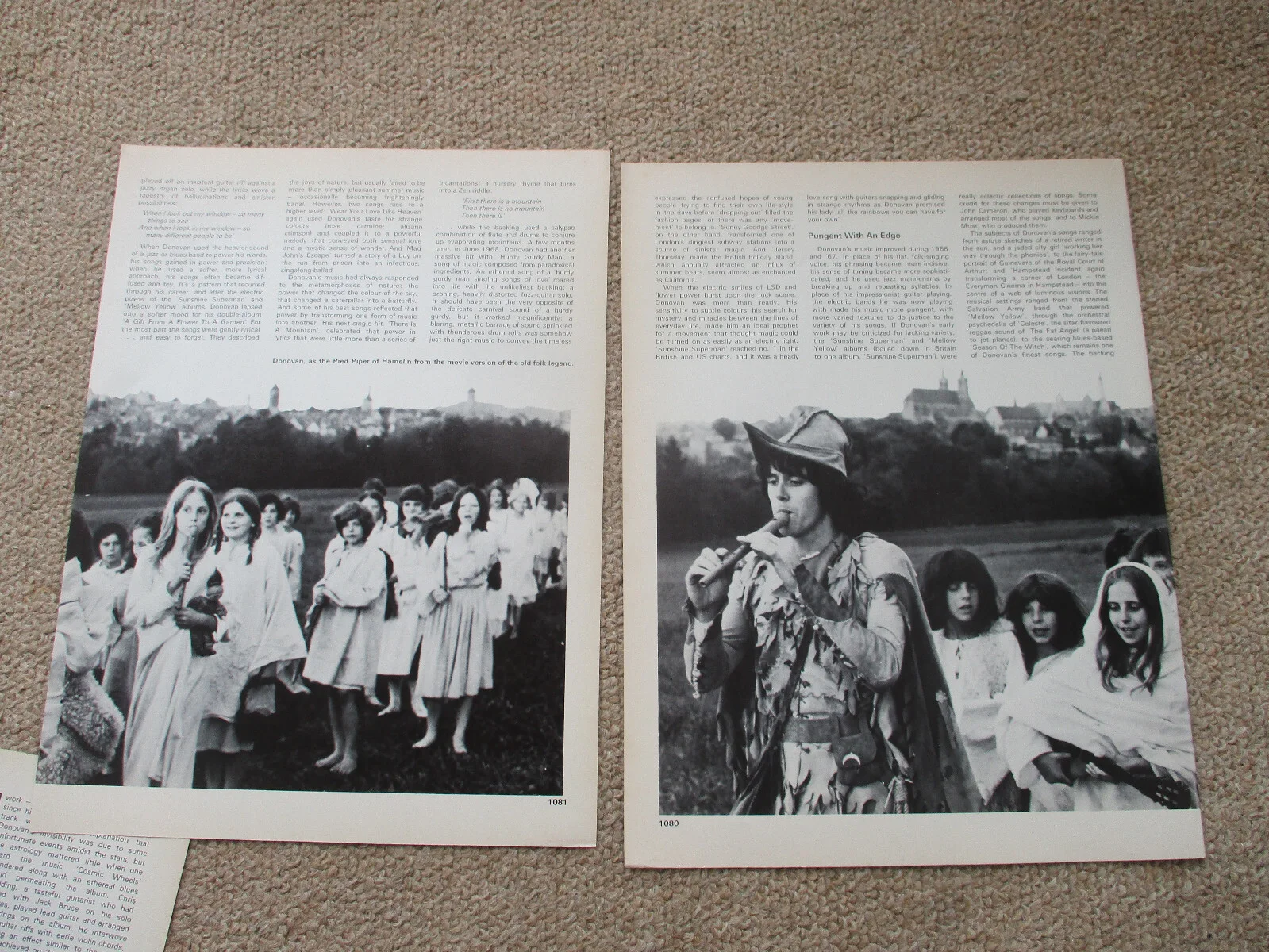 Donovan ( 60s pop star) - 6 page magazine article with colour and B/W pics, изображение 2