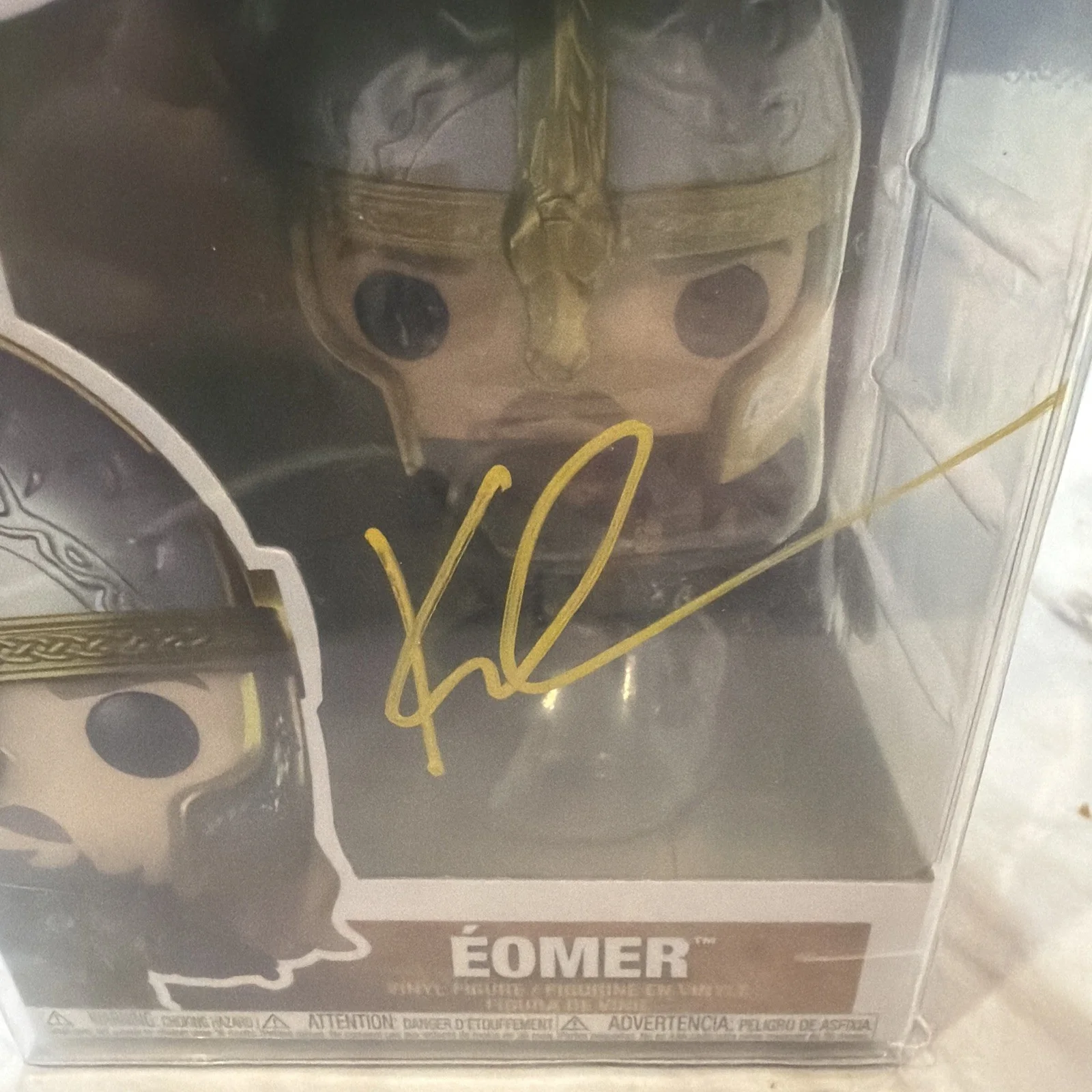 Karl Urban — KARL URBAN SIGNED Lord of the Rings EOMER FUNKO POP #1982 with JSA COA, изображение 2