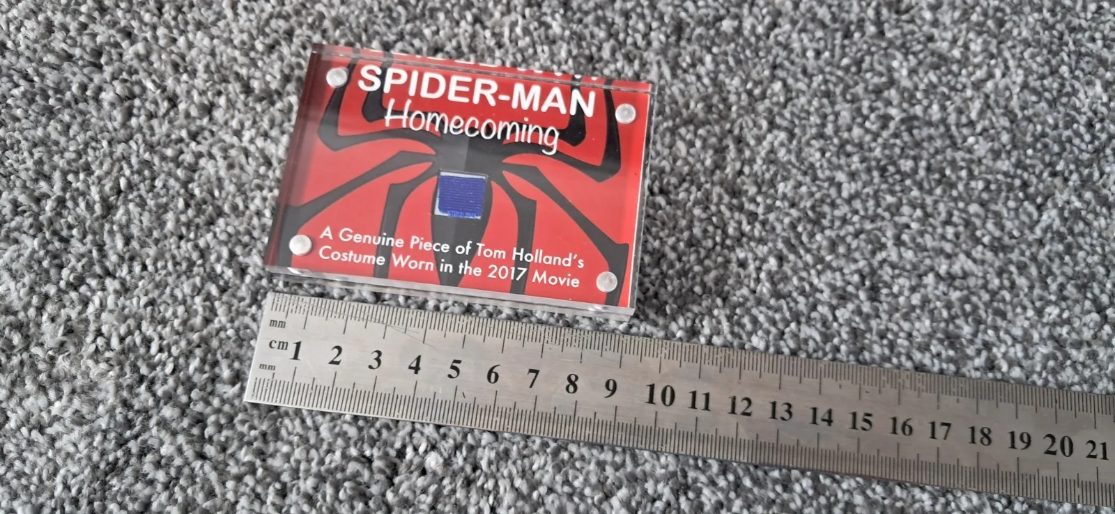 Spider-Man: Homecoming (2017) - Tom Holland Costume Worn Mini-Prop Display, image 4