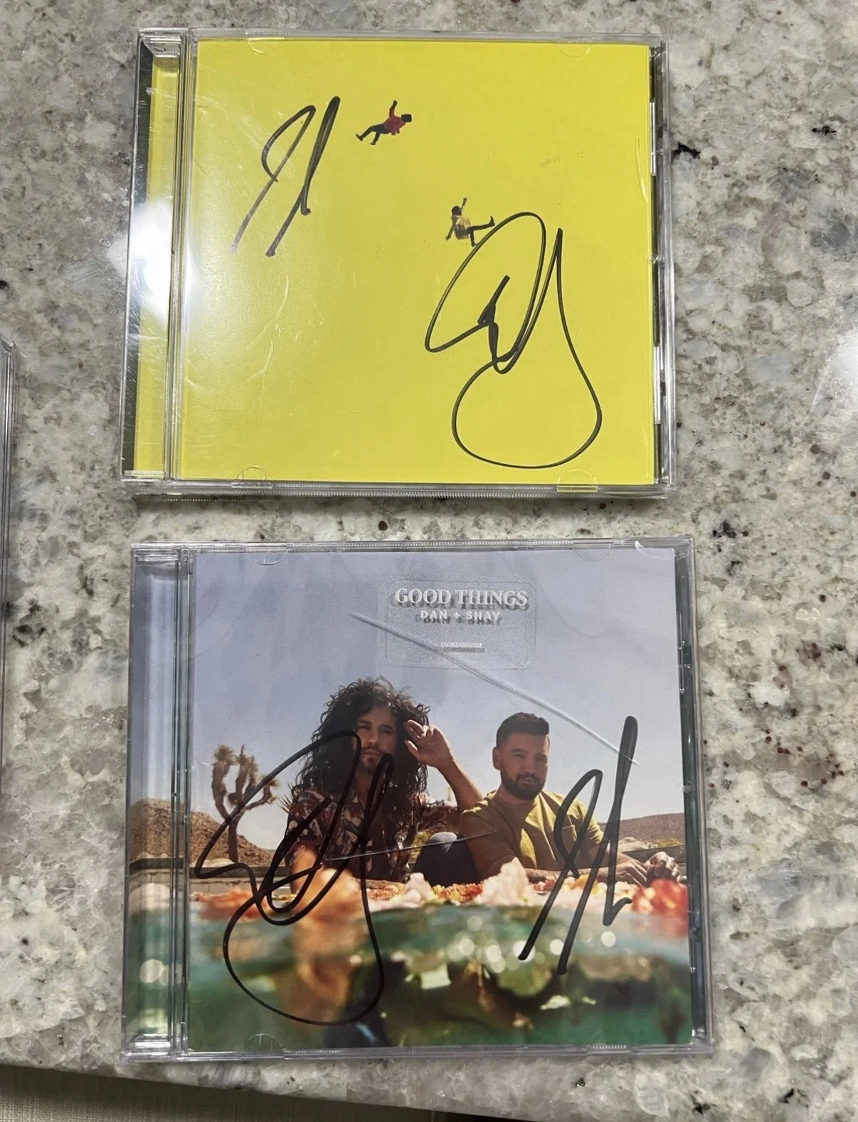 Dan + Shay Good Things & Yellow Album Signed Original Autographed CD Lot Music, изображение 3