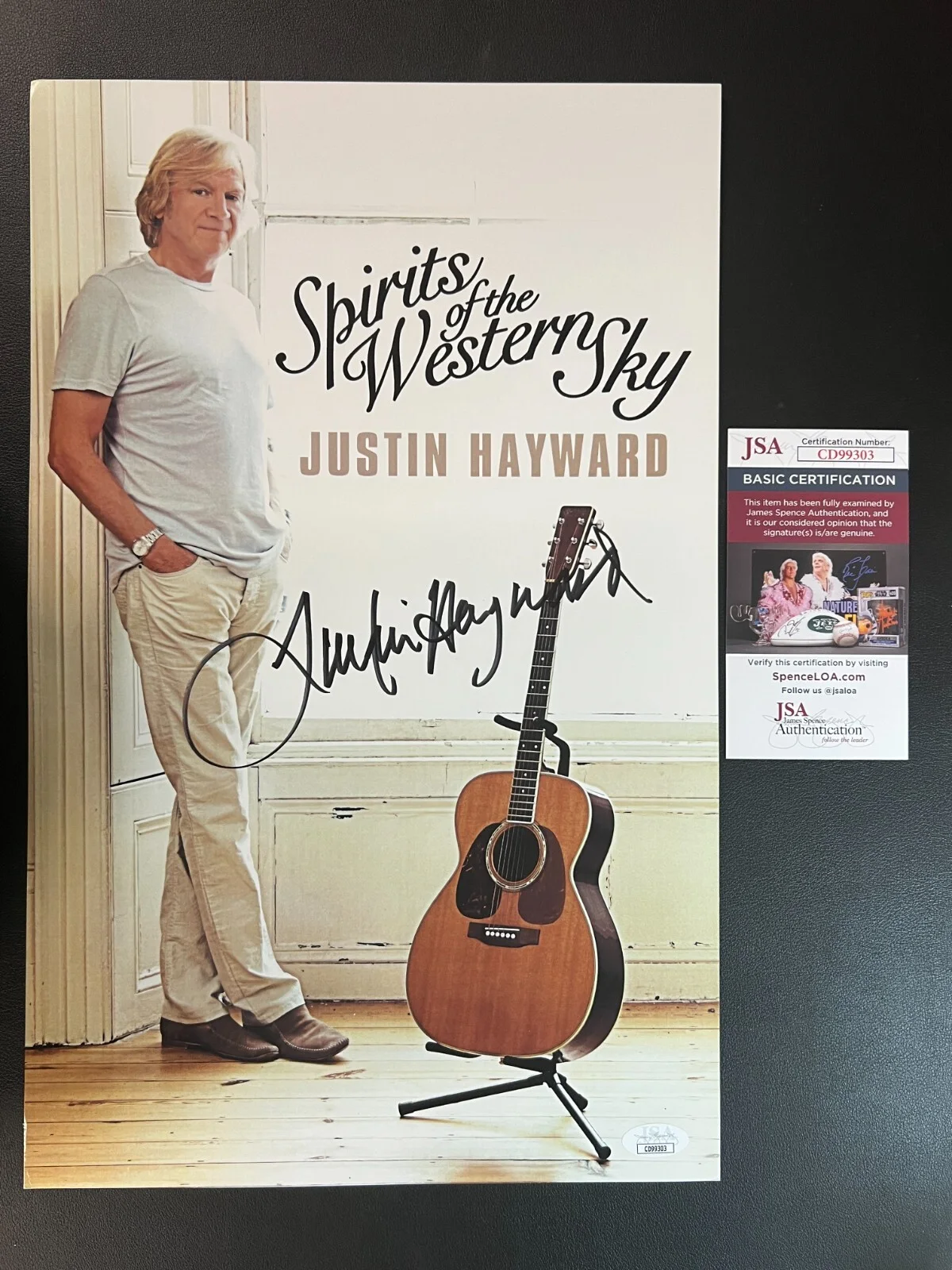 Justin Hayward — Justin Hayward Signed Color Poster JSA w/COA Guitarist & Musician 'Moody Blues'!