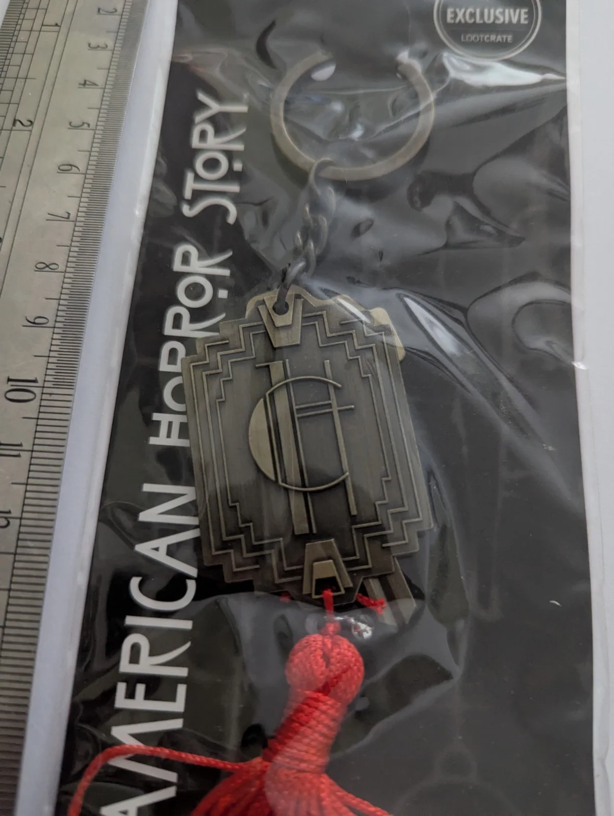 American Horror Story Hotel Cortez Key Ring By Lootcrate, изображение 3