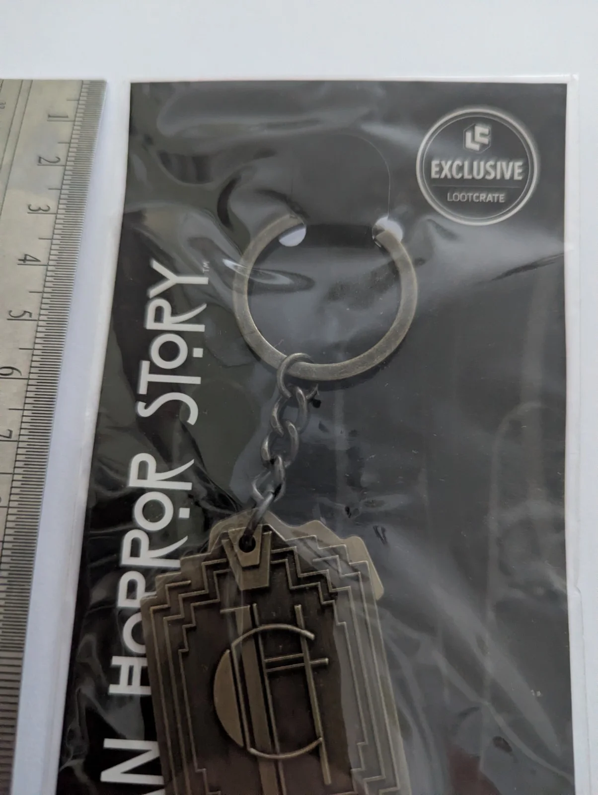American Horror Story Hotel Cortez Key Ring By Lootcrate, изображение 4
