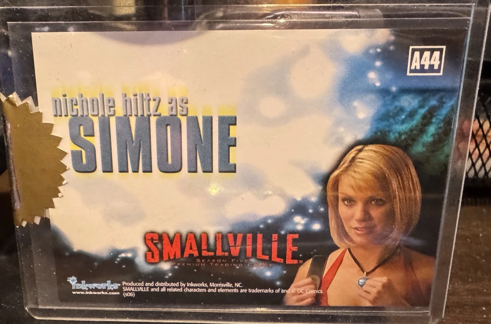 Nichole Hiltz Inkworks Smallville autograph auto card A44, image 2