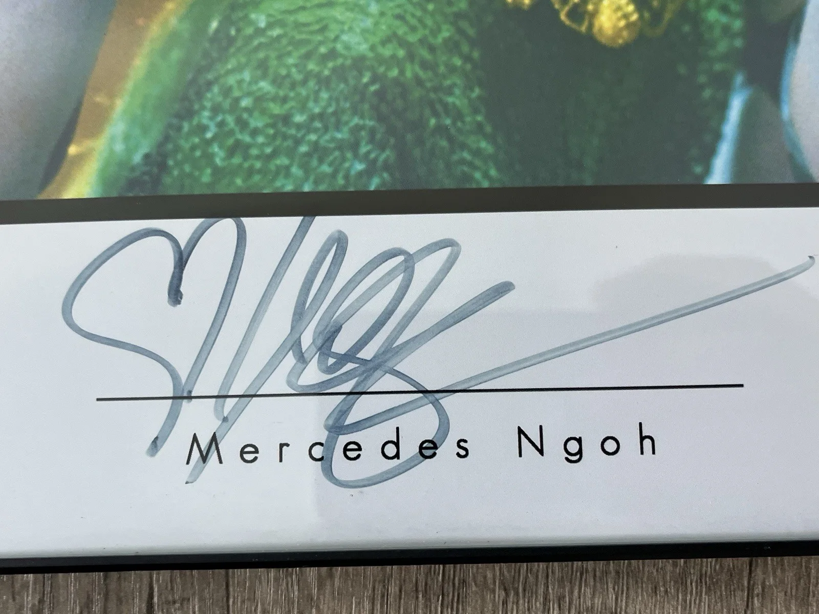 Mercedes Ngoh — Mercedes Ngoh autograph - 14" x 11" Star Wars Celebrity Autograph Series, изображение 2