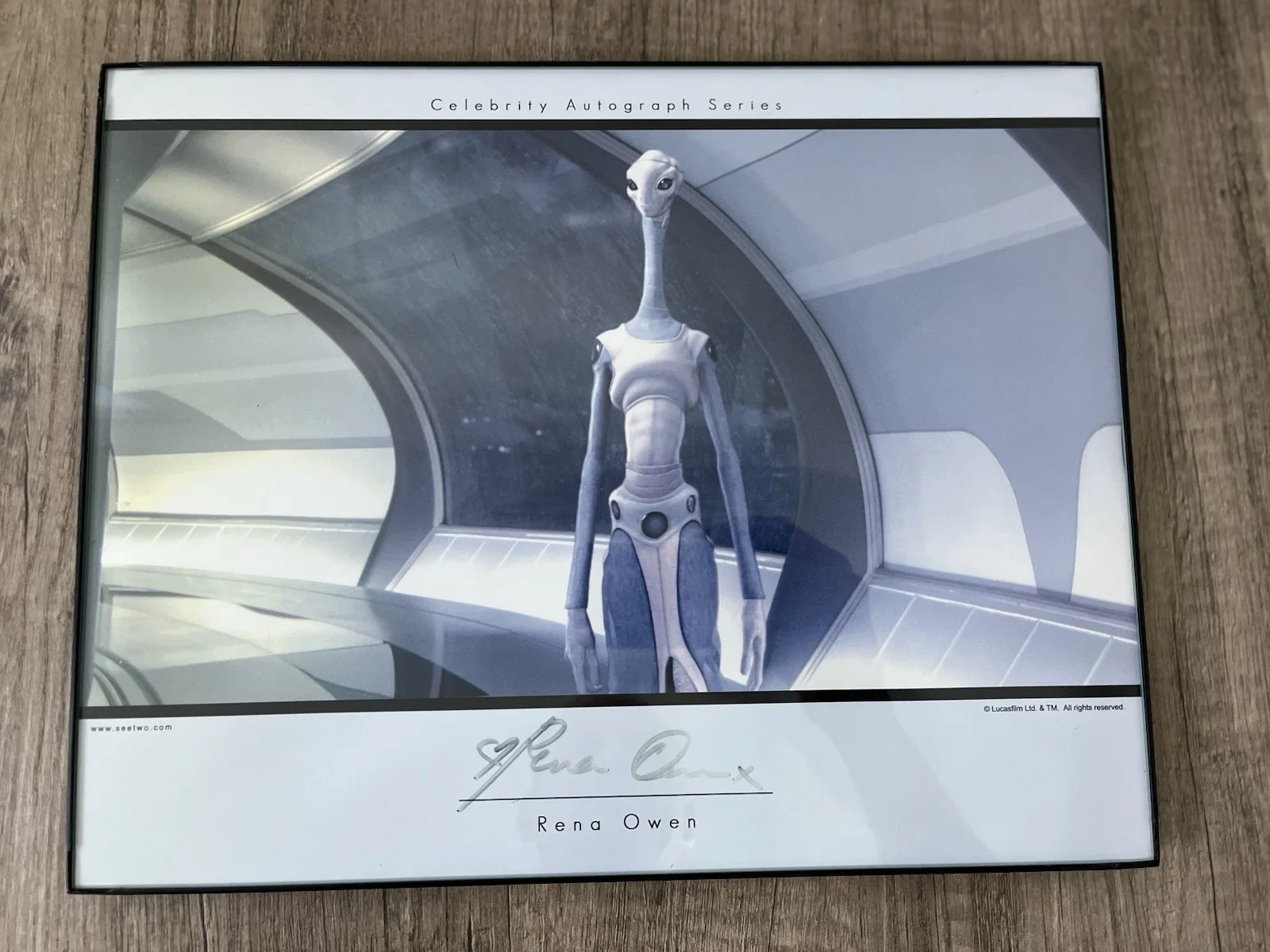 Rena Owen — Rena Owen autograph - 14" x 11" Star Wars Celebrity Autograph Series