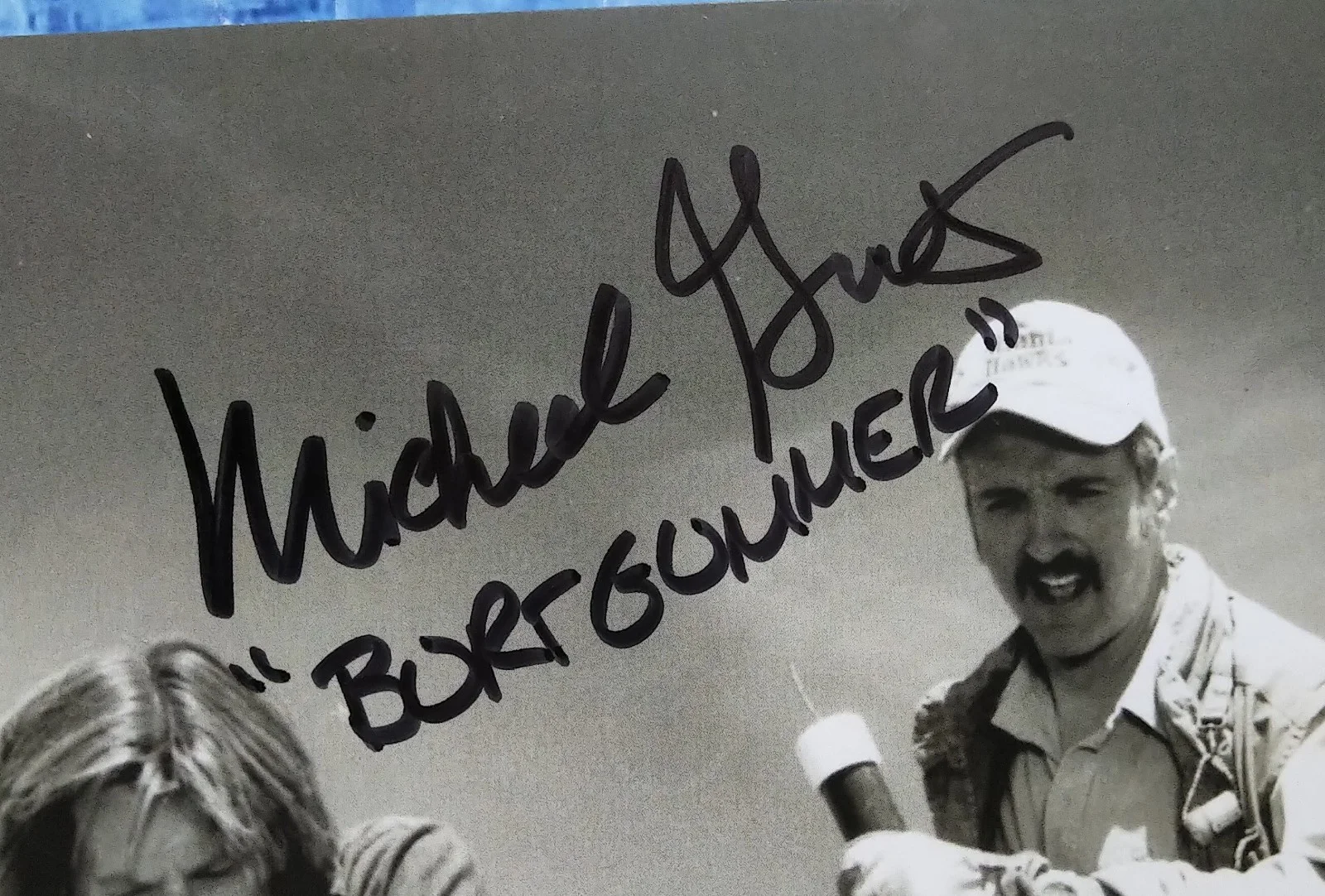 Finn Carter & Michael Gross Hand Signed 8x10 Photo COA Tremors NO US TARIFFS, изображение 3