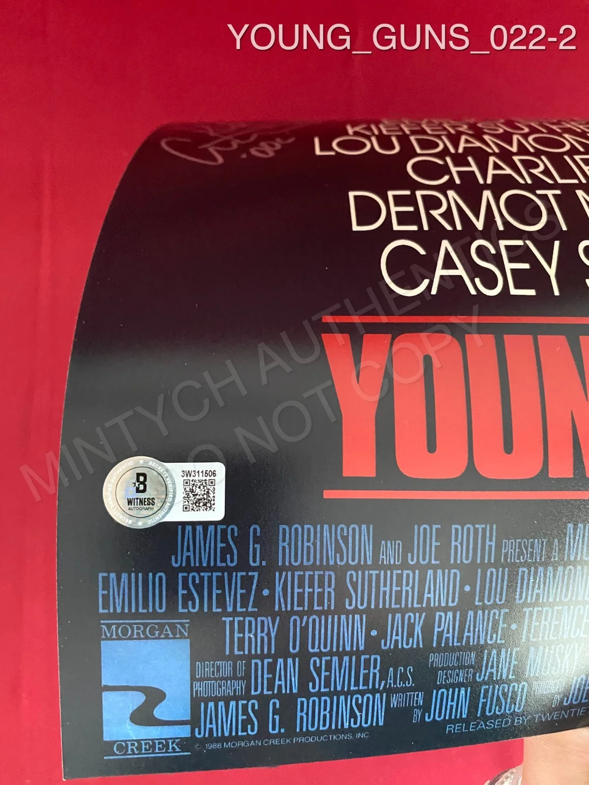 Dermot Mulroney, Kiefer Sutherland, Lou Diamond Phillips — Young Guns cast signed 11x17 photo Beckett Sutherland Mulroney Phillips, изображение 2