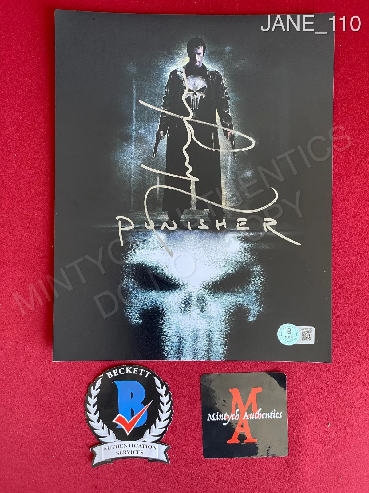 Thomas Jane — Thomas Jane autographed signed 8x10 photo The Punisher Beckett COA