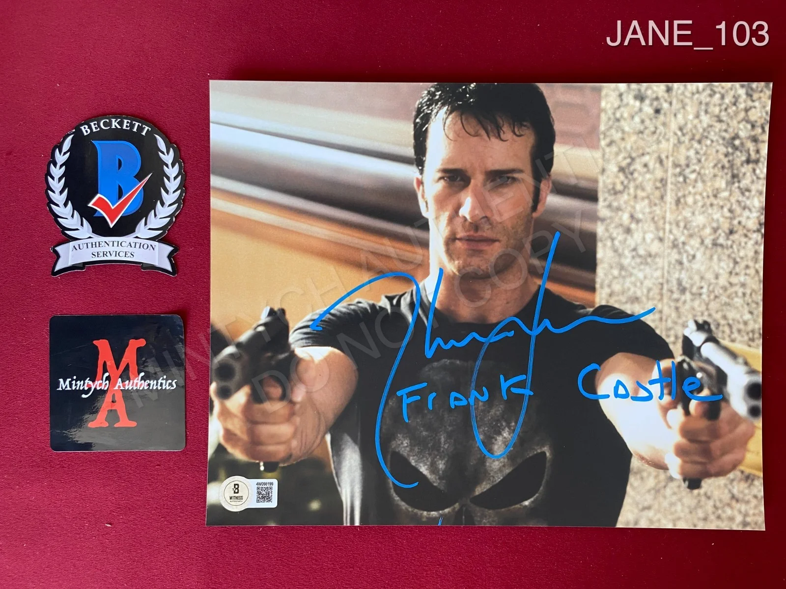 Thomas Jane — Thomas Jane autographed signed 8x10 photo The Punisher Beckett COA