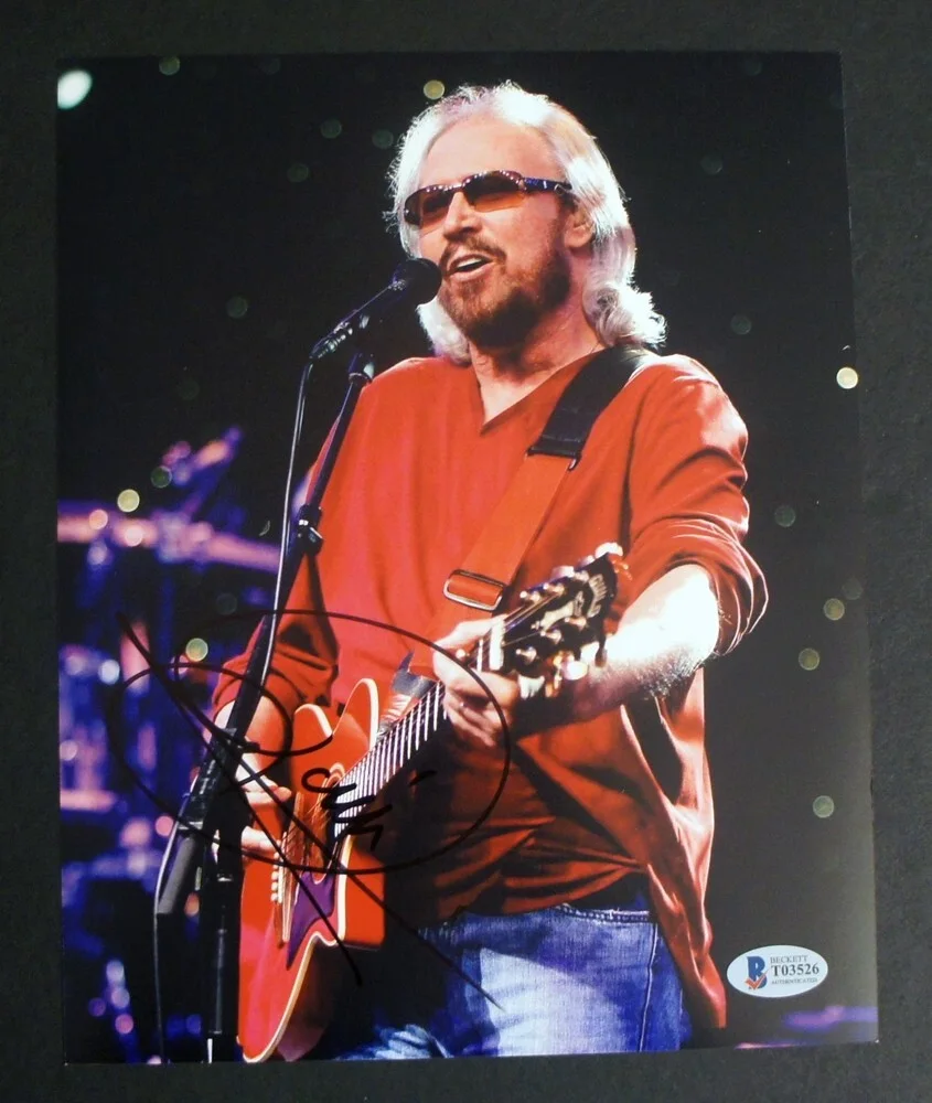 BARRY GIBB SIGNED and *Beckett Certified* 8x10 Color Concert Photo (Bee Gees)!, изображение 2