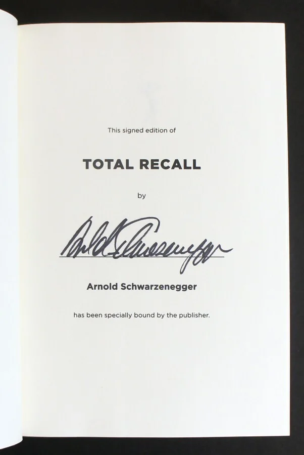 Arnold Schwarzenegger — ARNOLD SCHWARZENEGGER SIGNED - Total Recall - Publisher Guaranteed Authentic!!, image 3
