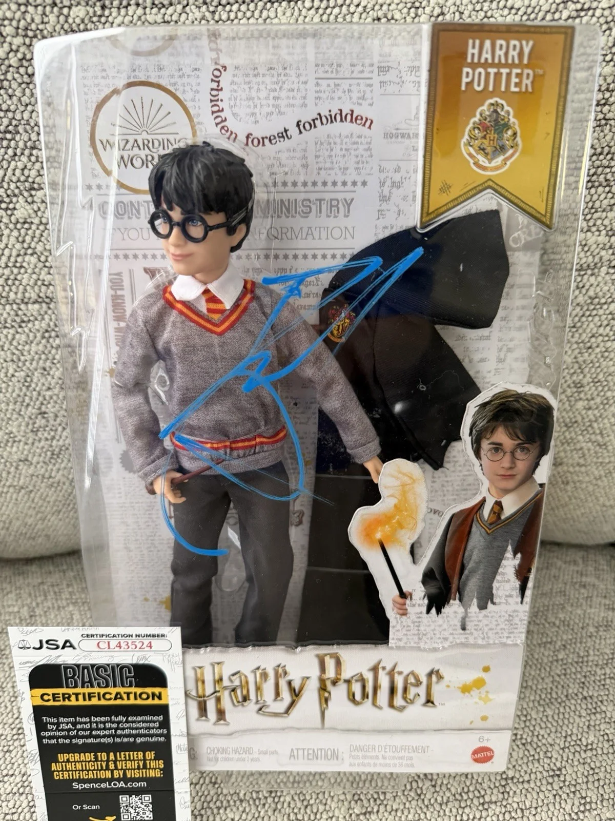 DANIEL RADCLIFFE HARRY POTTER SIGNED AUTOGRAPH FIGURE DOLL TOY JSA COA AUTHENTIC, image 2