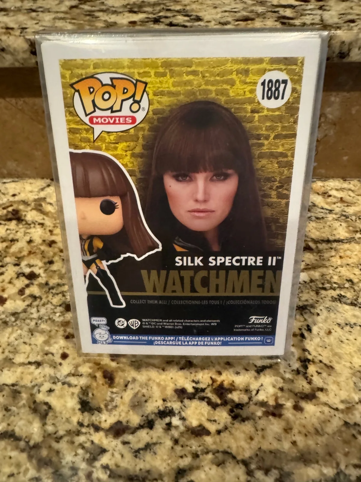 Malin Ackerman — Malin Akerman Signed Watchmen Silk Spectre Funko Pop! #1887 Beckett COA, image 2