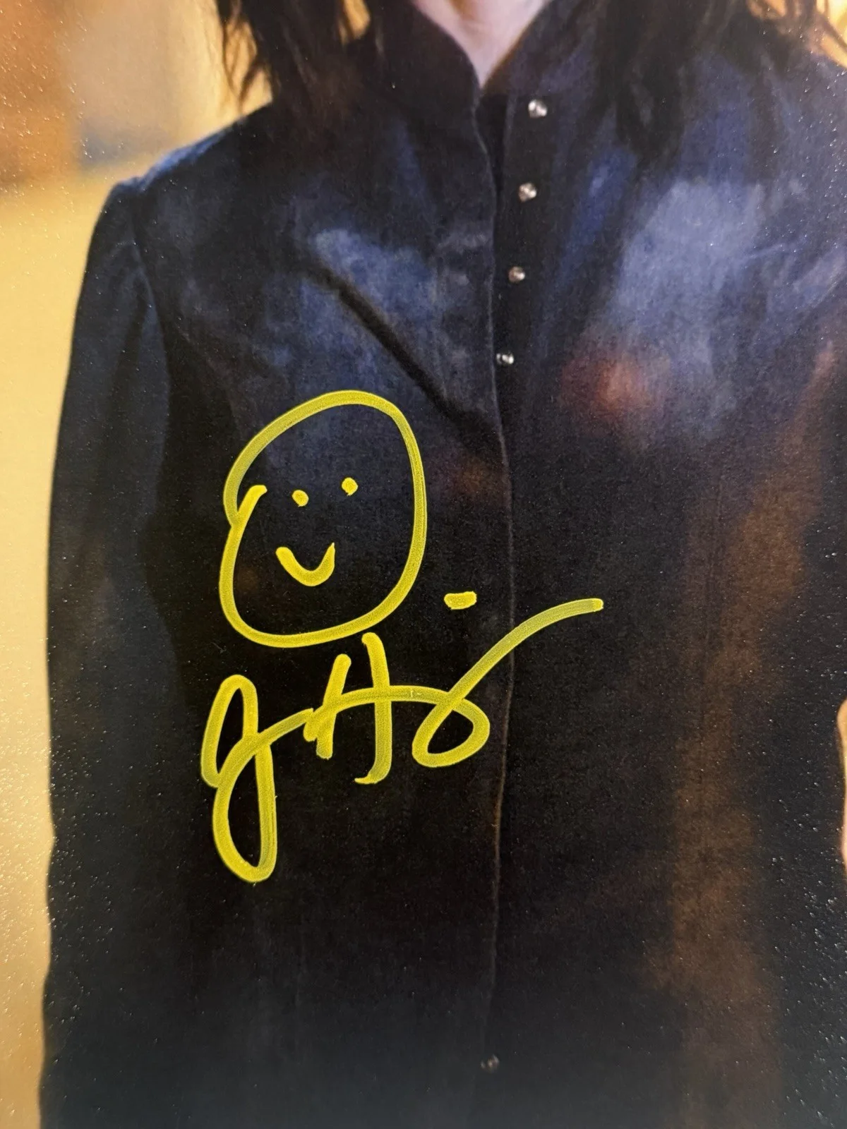 Alyson Hannigan — ALYSON HANNIGAN SIGNED 8x10 AUTOGRAPH PHOTO WILLOW VAMPIRE BECKETT BW89801, image 2