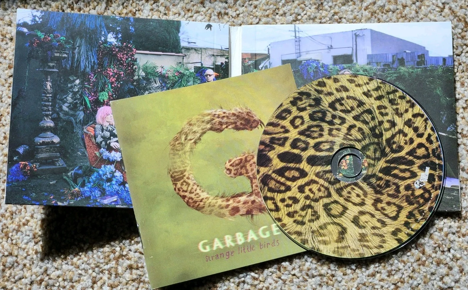 Signed Garbage 'Strange Little Birds' CD Digi Digipak Autographed by Band!, image 4