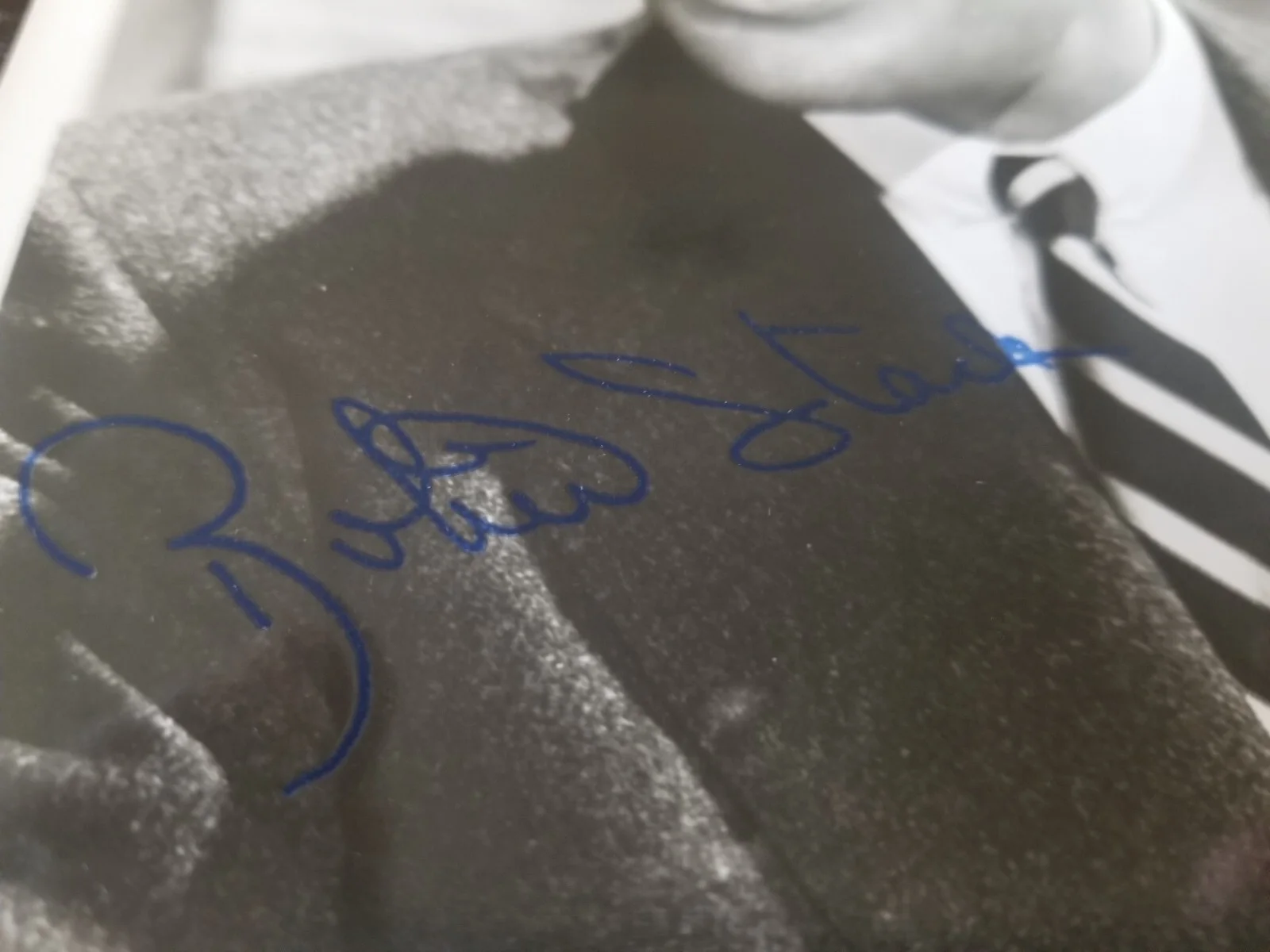 Circa 1960 Robert Stack Movie Star Vintage Signed Photograph, image 2