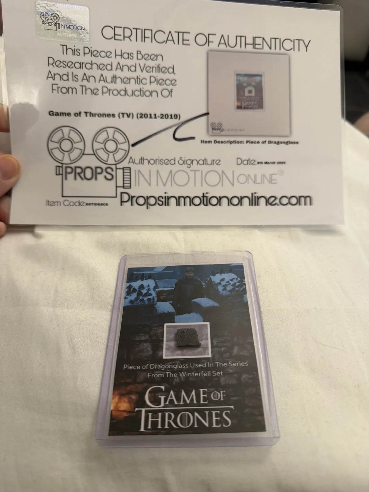 Game of Thrones Screen Used tv Prop Dragon Glass Used In Winterfell Set + COA, изображение 2