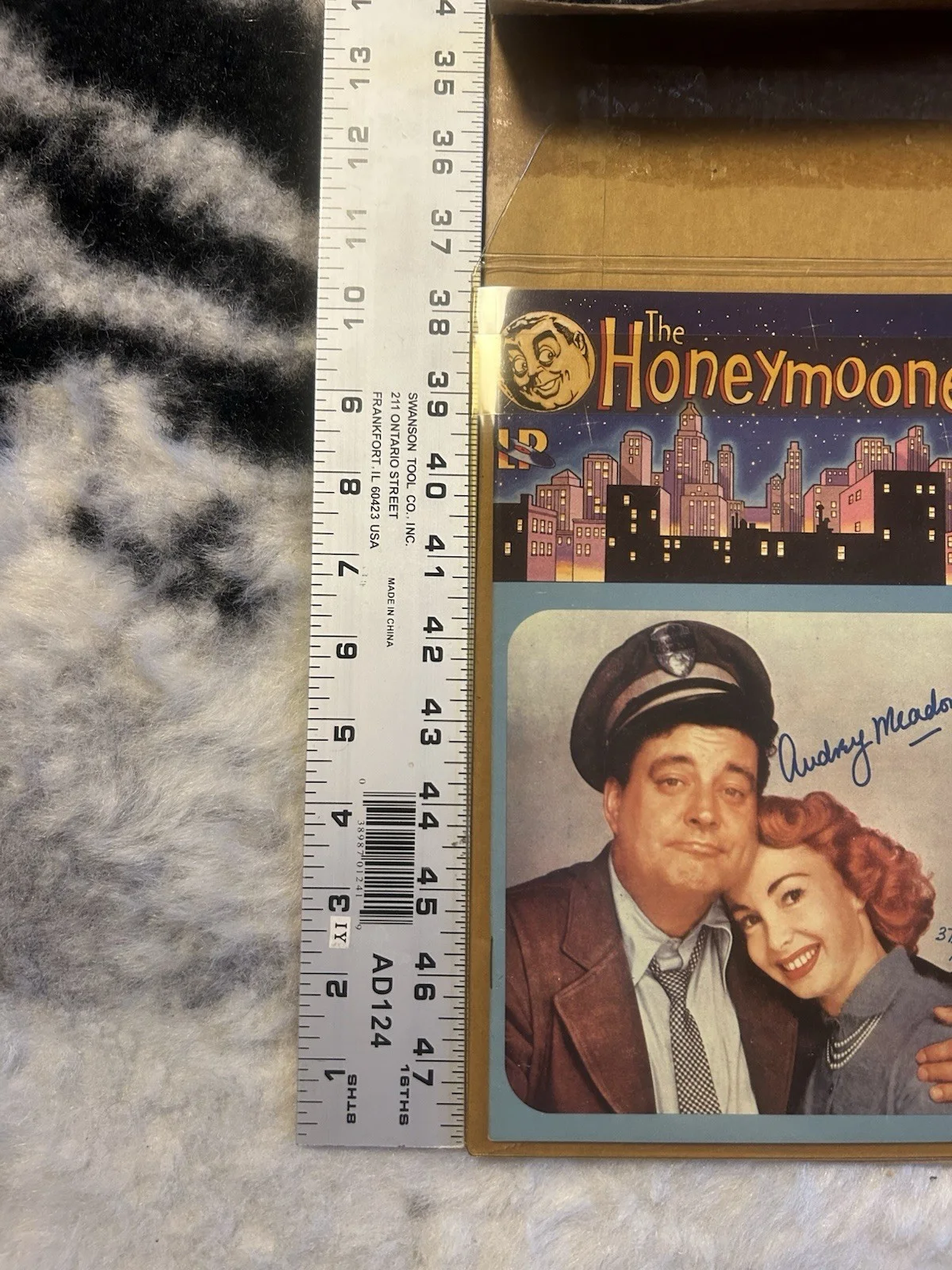 Audrey Meadows — Audrey Meadows Autographed/Signed Comic Book W/Global COA-The Honeymooners, image 2