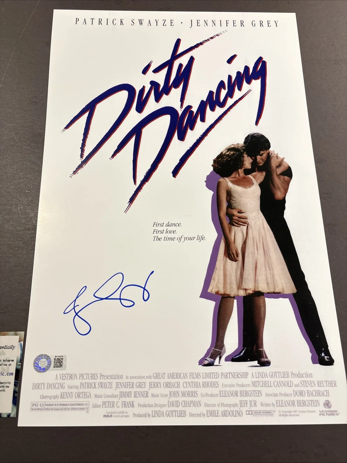 Jennifer Grey — Jennifer Grey Autographed Signed 11X17 Movie Poster - Dirty Dancing - Schwartz, изображение 2