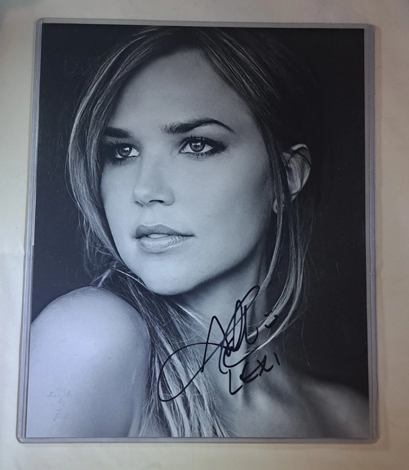 Arielle Kebbel — Arielle Kebbel as Lexi Brandon, the vampire diaries 8x10 signed photograph