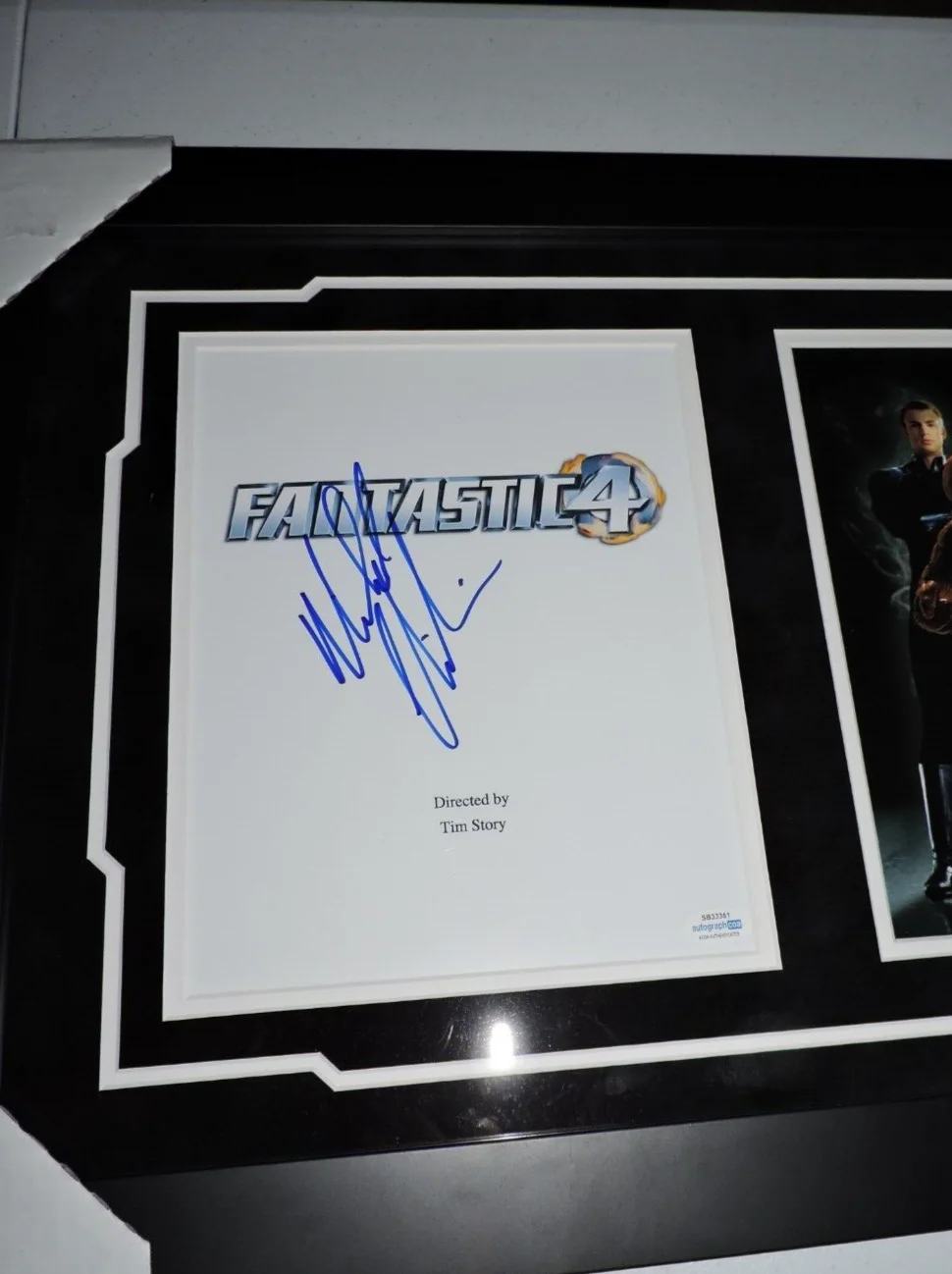 Michael Chiklis — Michael Chiklis Signed FANTASTIC FOUR Script Cover Autograph JSA COA, image 3