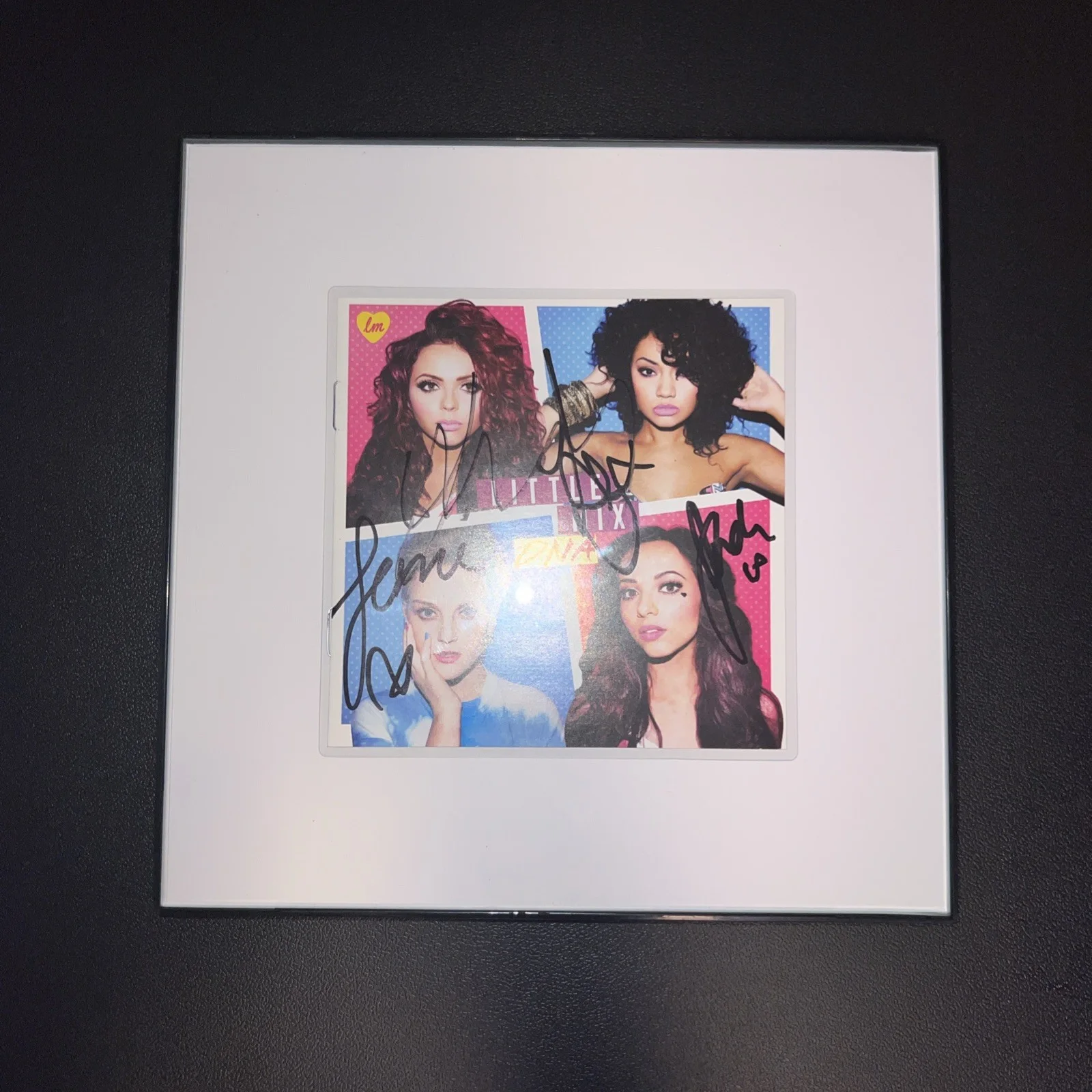 Little Mix Signed art Card DNA Framed Booklet Pierre Jade Jesy Leigh Anne, изображение 2