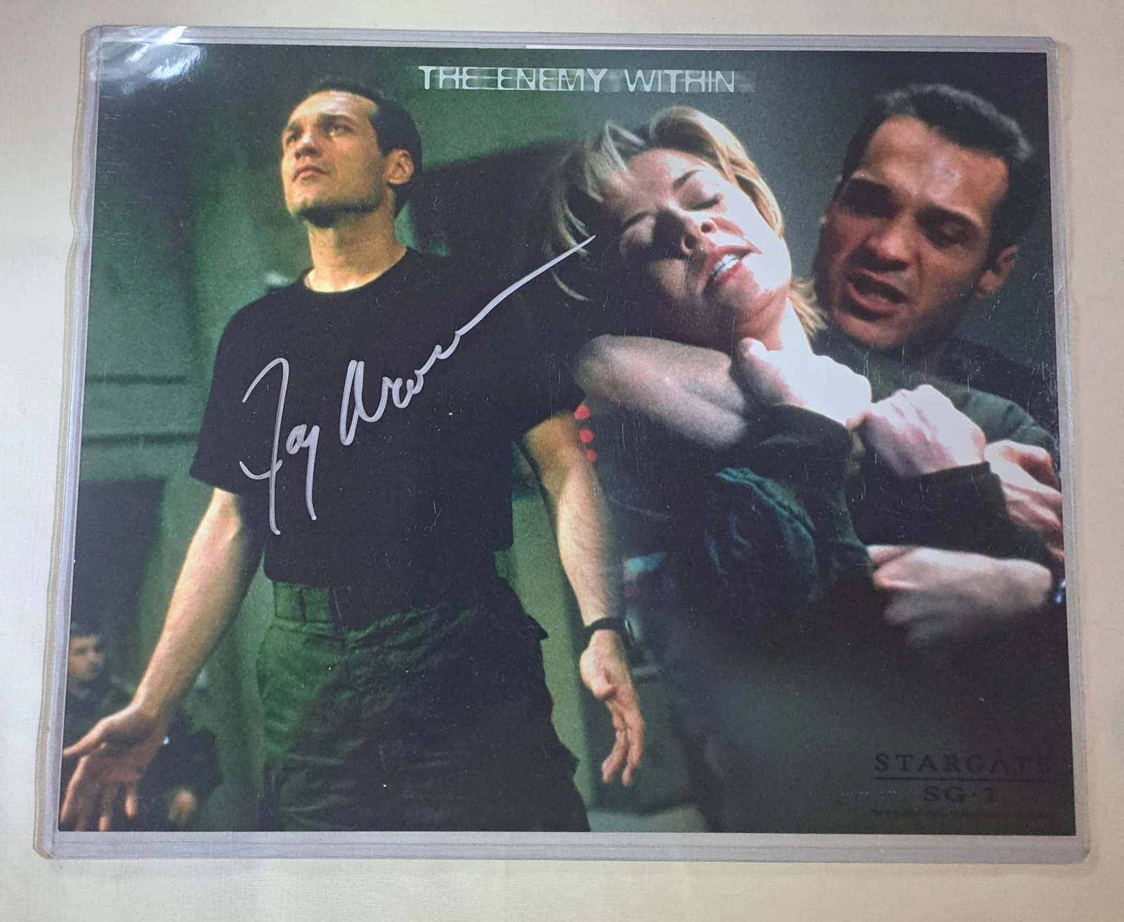 Jay Acovone — Jay Acovone, Stargate 1, Major Charles Kawalsky, 8x10 signed photograph