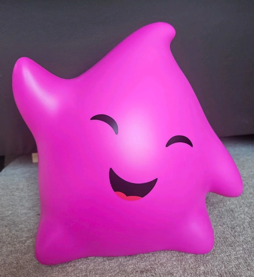 Pink Luma Star Popcorn Bucket Limited Edition- Super Mario Galaxy light up, image 2