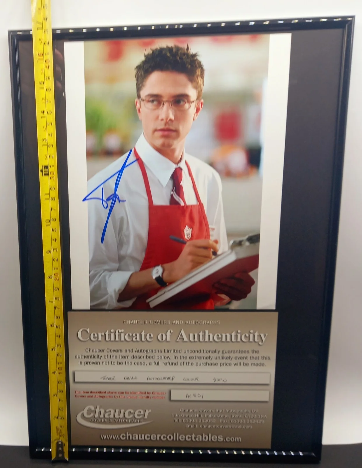 Genuine Certified TOPHER GRACE Hand Signed Autographed Framed 17"x12" + COA, изображение 5