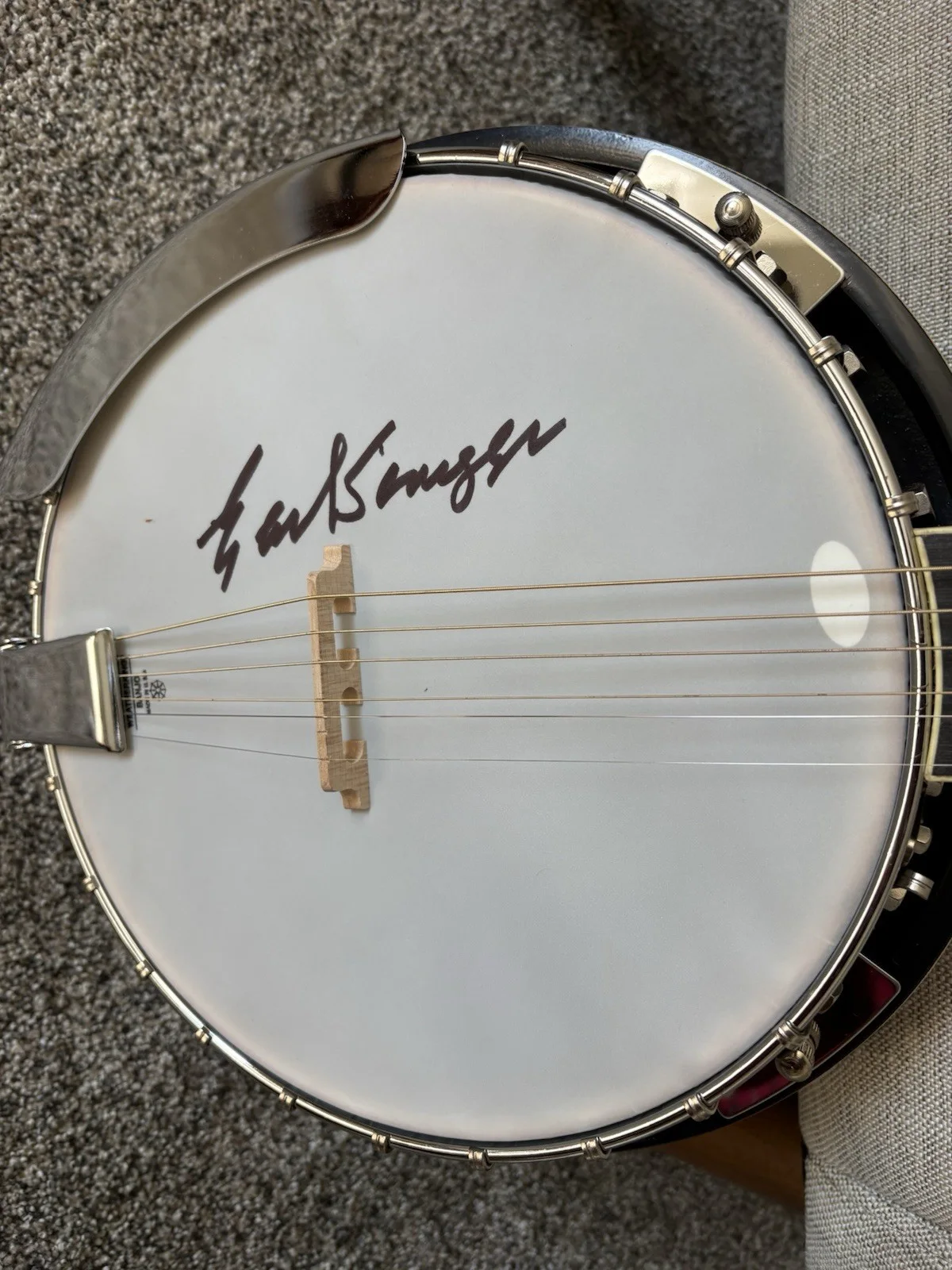 Bluegrass Legend EARL SCRUGGS SIGNED BANJO JSA Authenticated, image 2