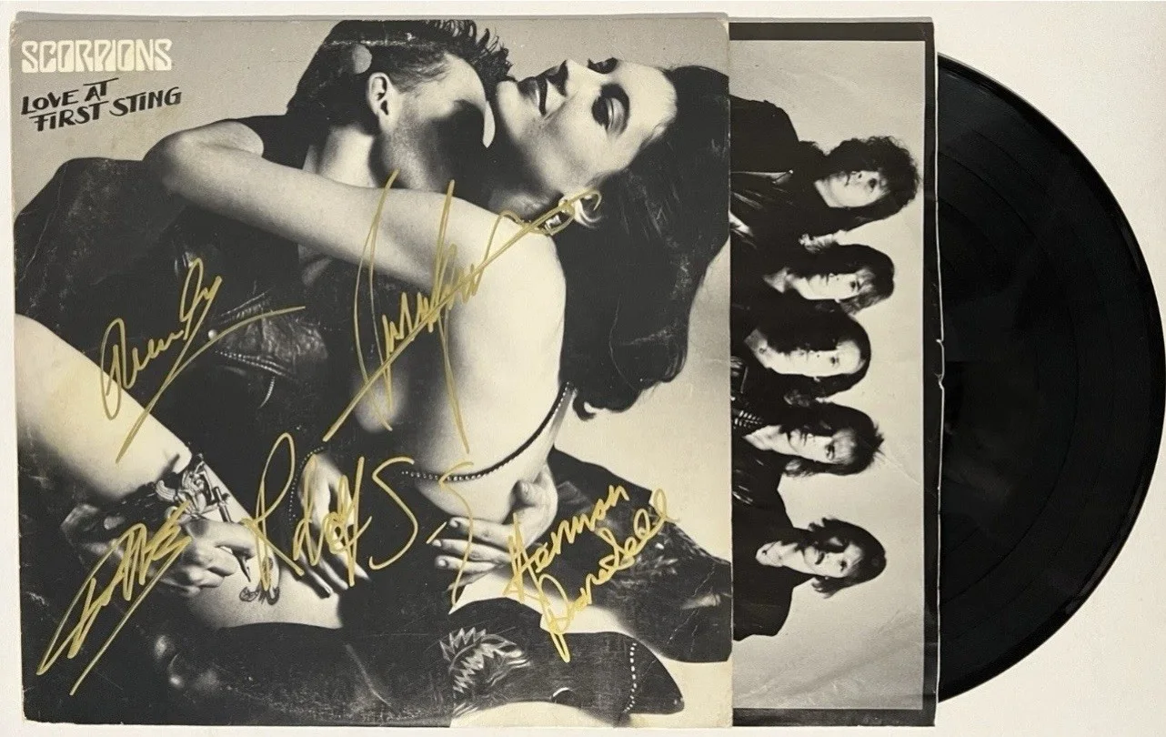 The Scorpions Entire Band (x5) Signed Love At First Sting Album + COA, image 4