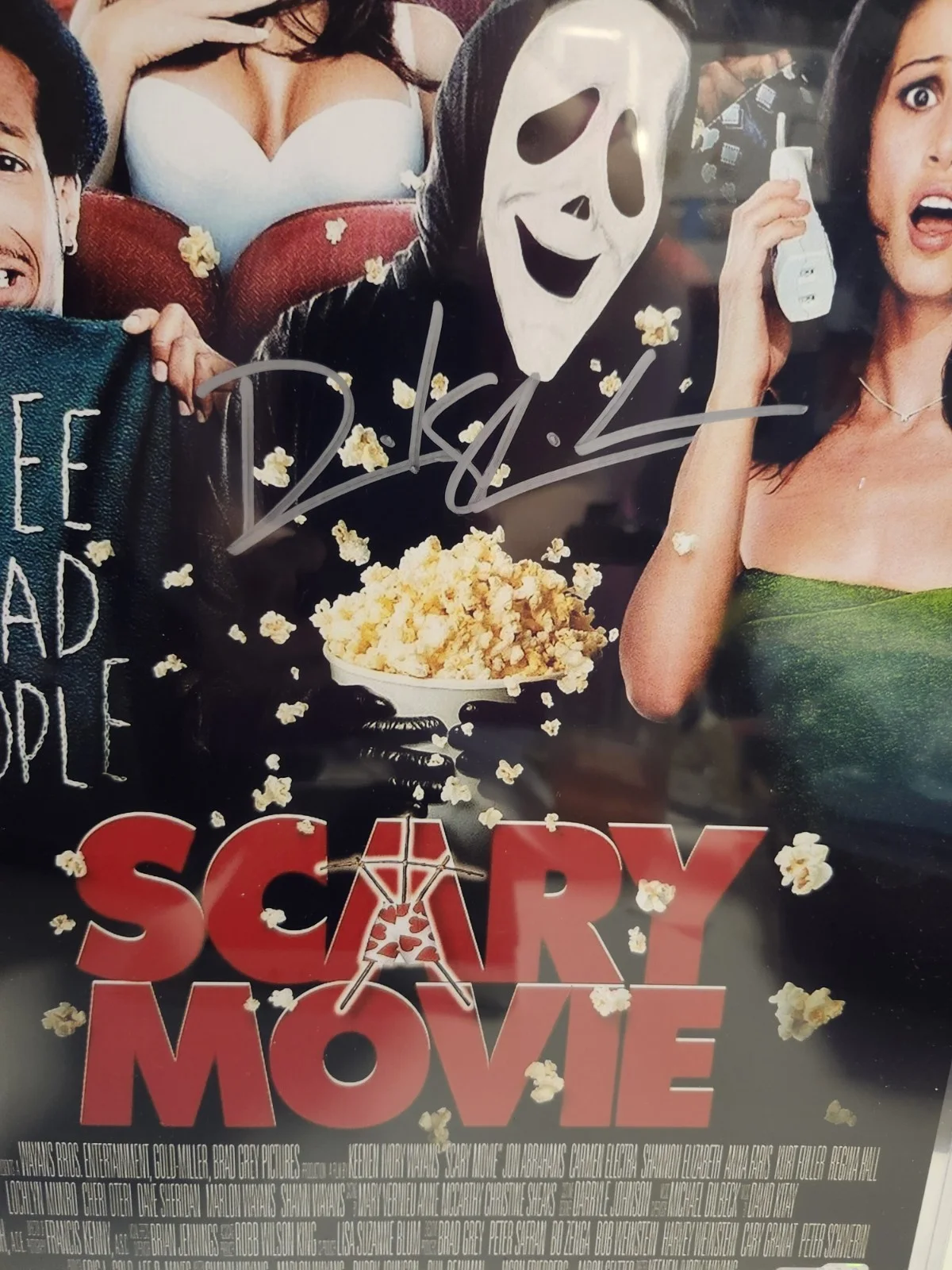 Dave Sheridan — Autographed DAVE SHERIDAN Signed A SCARY MOVIE Poster 11"x17" OCC COA, image 2