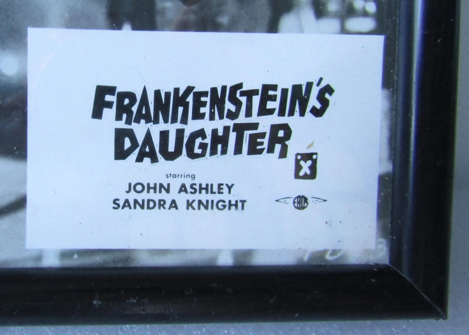FRANKENSTEIN'S DAUGHTER - 1958 Lobby Card 10x8 - Horror, X Cert, John Ashley, изображение 2