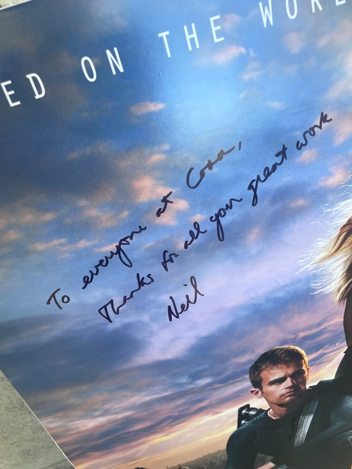 Divergent Movie Poster Mounted on foam board signed by director, изображение 2