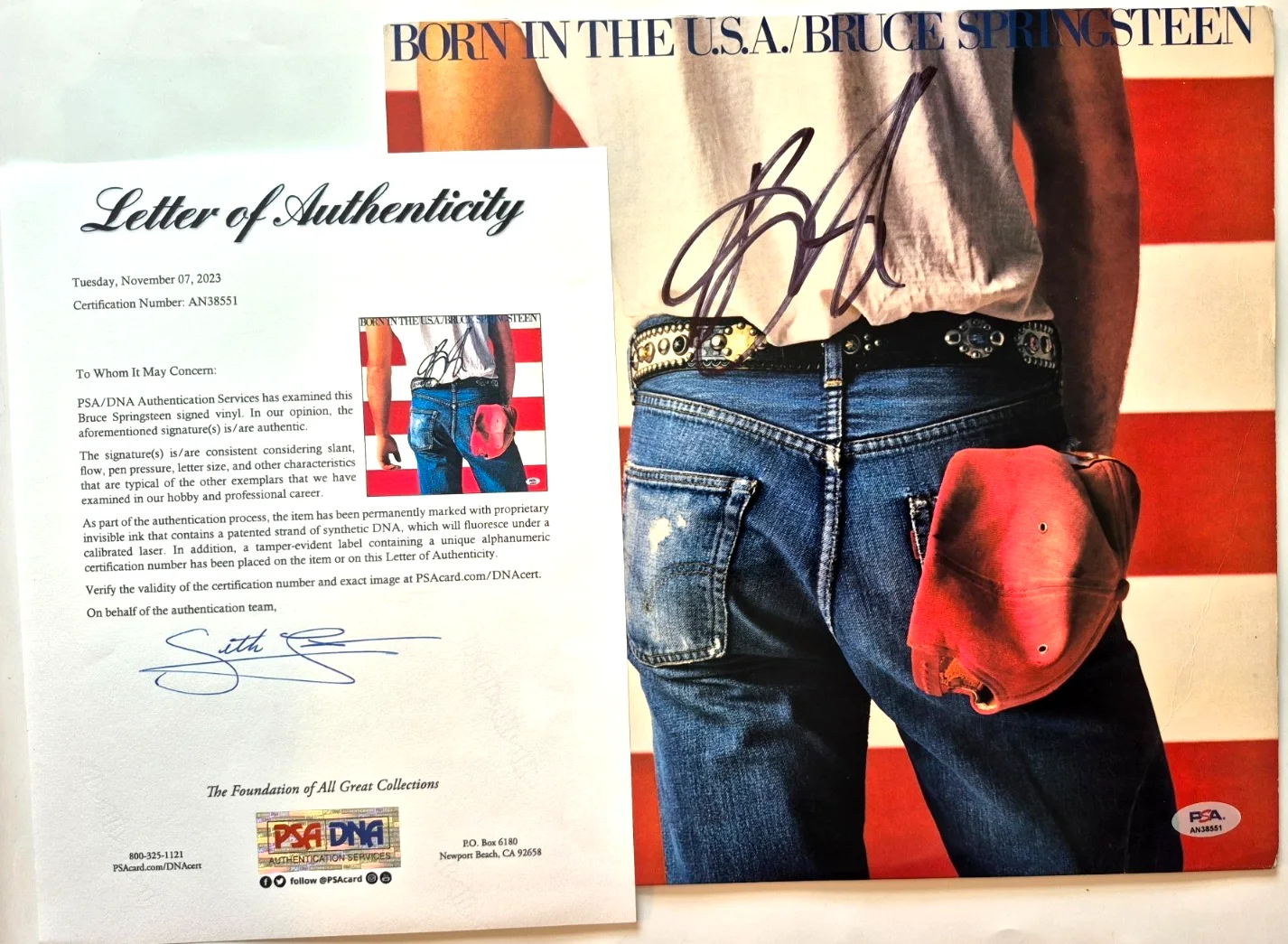 BRUCE SPRINGSTEEN SIGNED AUTOGRAPHED BORN IN THE USA ALBUM BORN TO RUN PSA LOA, изображение 2