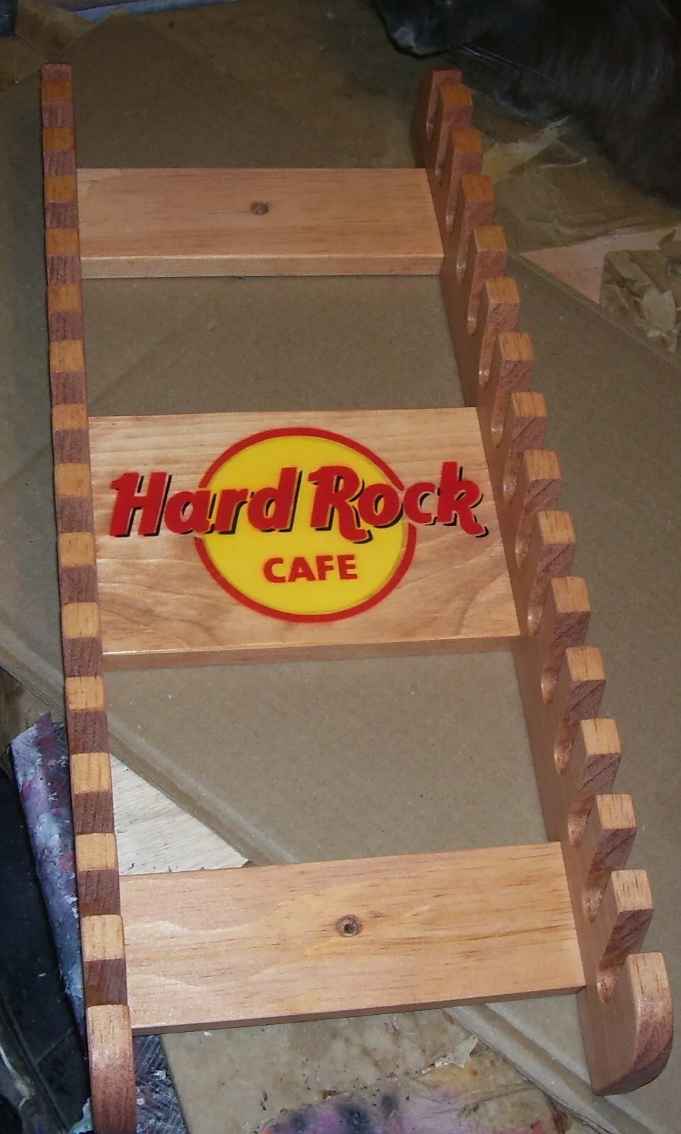 Drumstick display rack Hard Rock Cafe Holds 15 pairs sticks 24 inches long, изображение 2