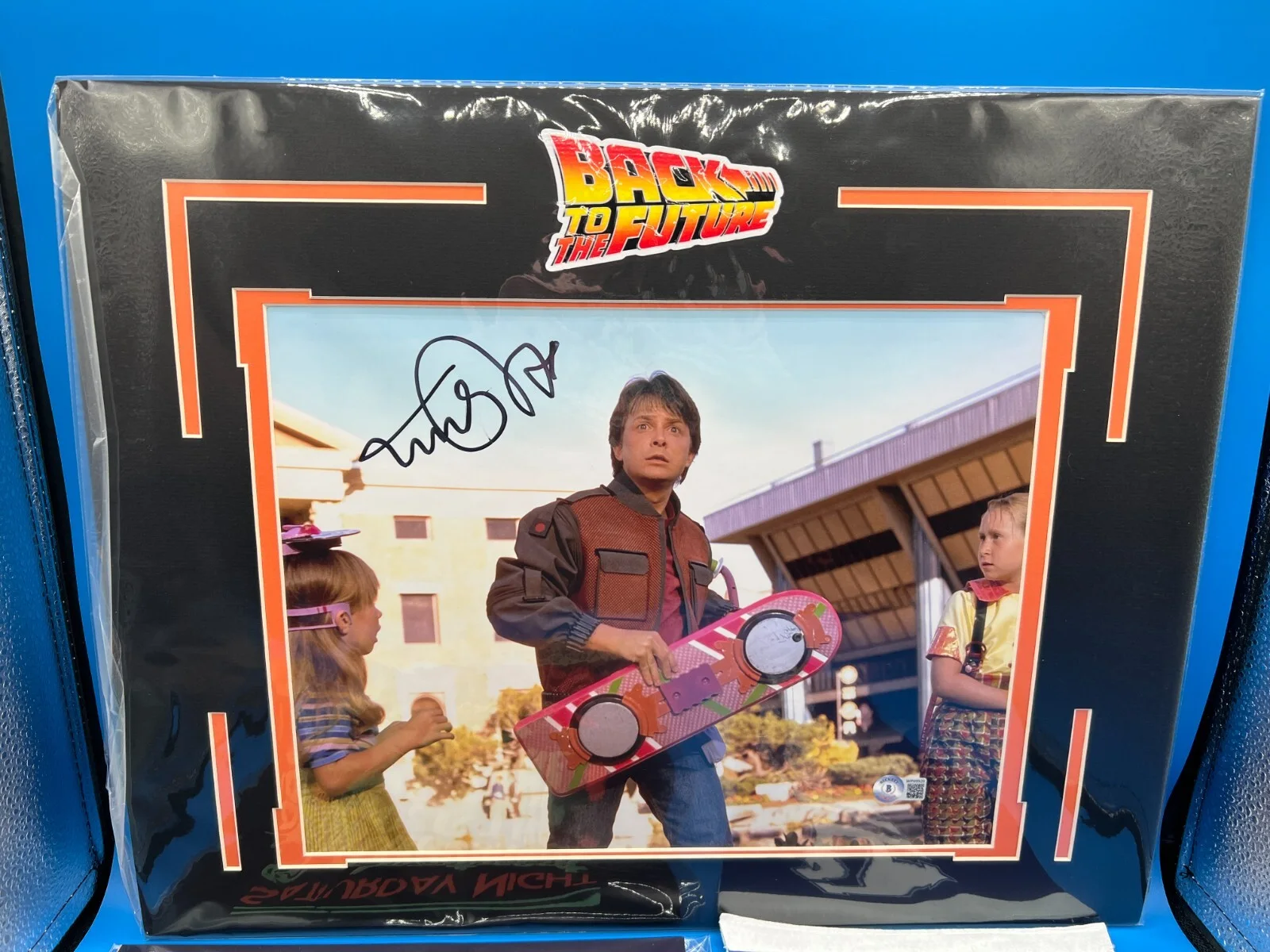 Michael J Fox — Back to the Future Michael J Fox Signed 11x14 Photo 16x20 Matted +Poster Pennant, image 2