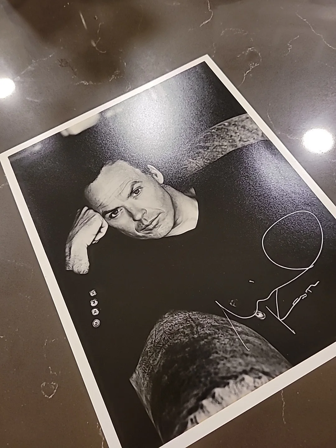 Michael Keaton — SIGNED Michael Keaton BATMAN Beetlejuice BIRDMAN Iconic Actor AUTOGRAPHED Photo, изображение 3