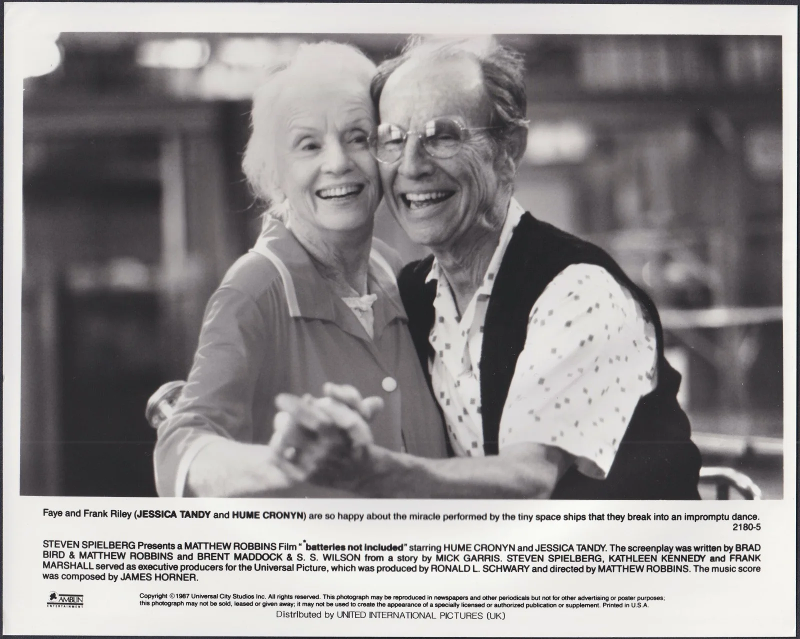 Batteries Not Included 5x ORIGINAL Press Stills Jessica Tandy Hume Cronyn 1987, изображение 2