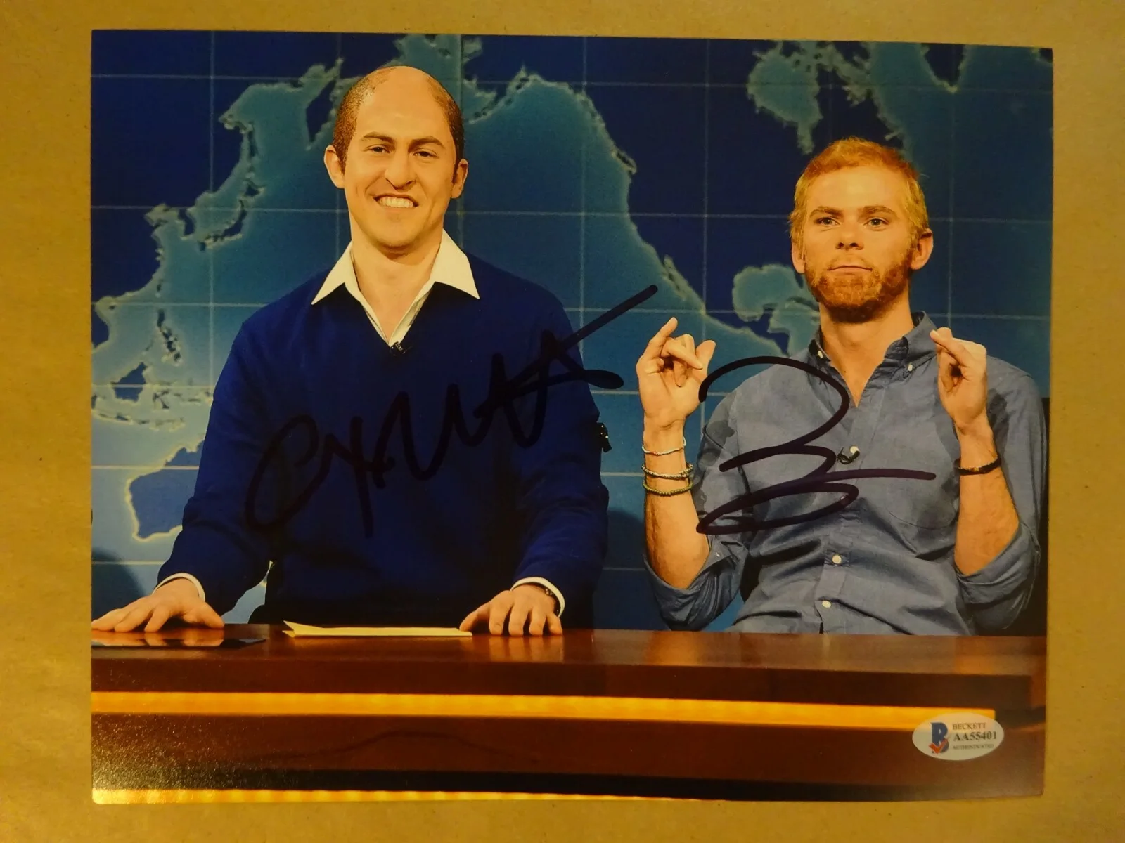 Alex Moffat, Mikey Day — Autographed ALEX MOFFAT & MIKEY DAY Signed 8"x10" Photograph SNL BECKETT BAS COA, изображение 2