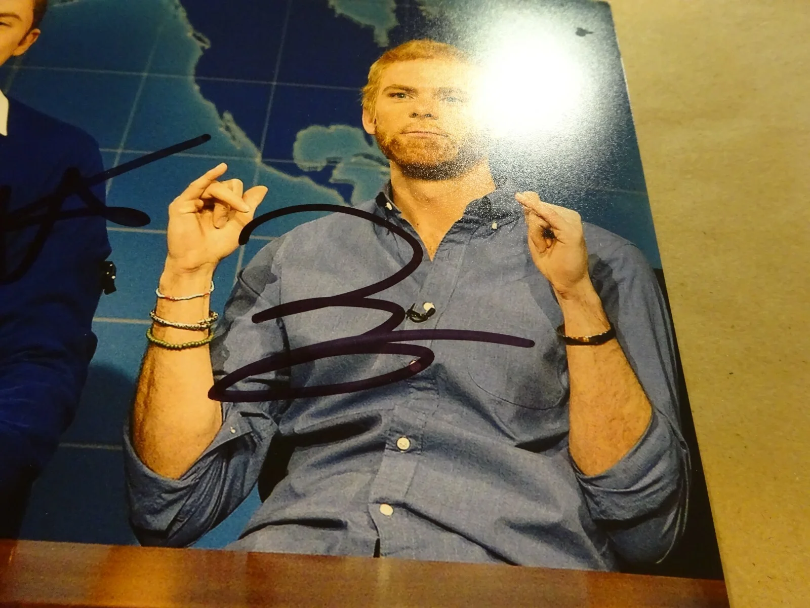 Alex Moffat, Mikey Day — Autographed ALEX MOFFAT & MIKEY DAY Signed 8"x10" Photograph SNL BECKETT BAS COA, изображение 4