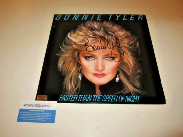 BONNIE TYLER-1983 "FASTER THAN THE SPEED OF NIGHT" SIGNED VINYL LP-AUTHENTICATED, изображение 3