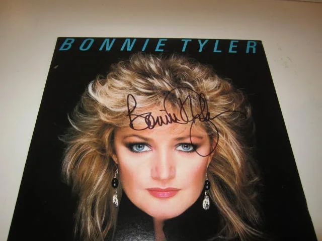 BONNIE TYLER-1983 "FASTER THAN THE SPEED OF NIGHT" SIGNED VINYL LP-AUTHENTICATED, изображение 4