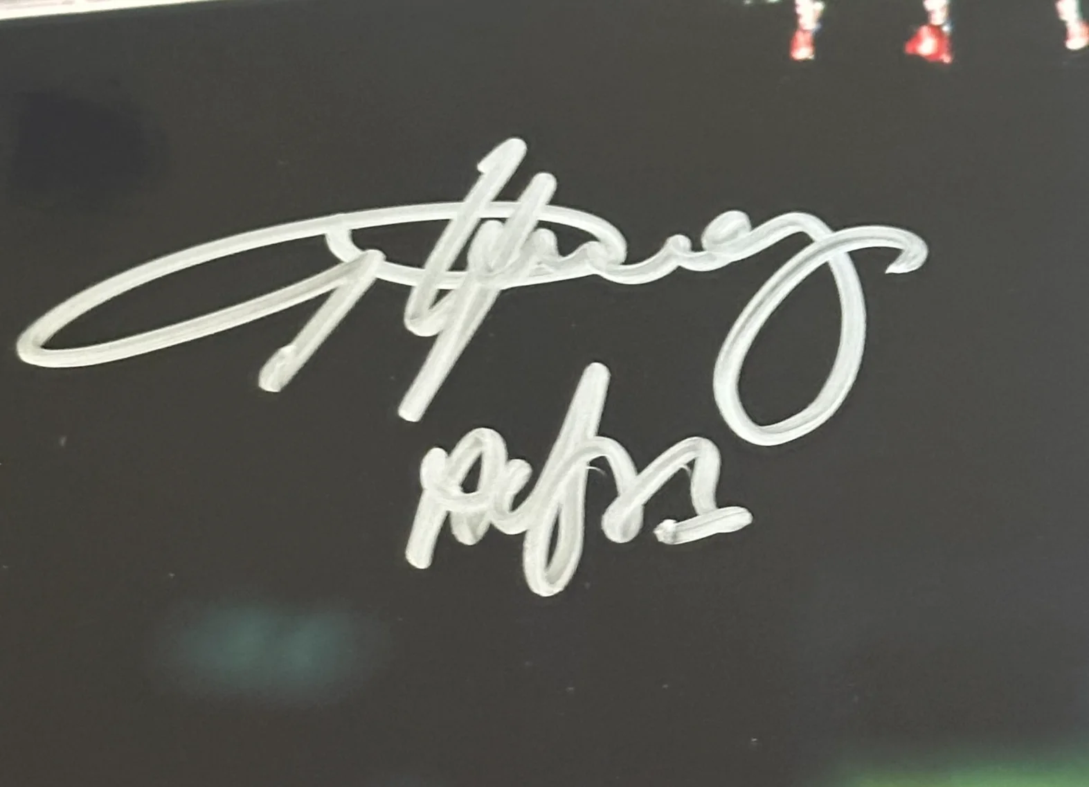ANGUS YOUNG Signed AC/DC 11x14 PHOTO Beckett (BAS) LOA w/ Inscrip, изображение 3